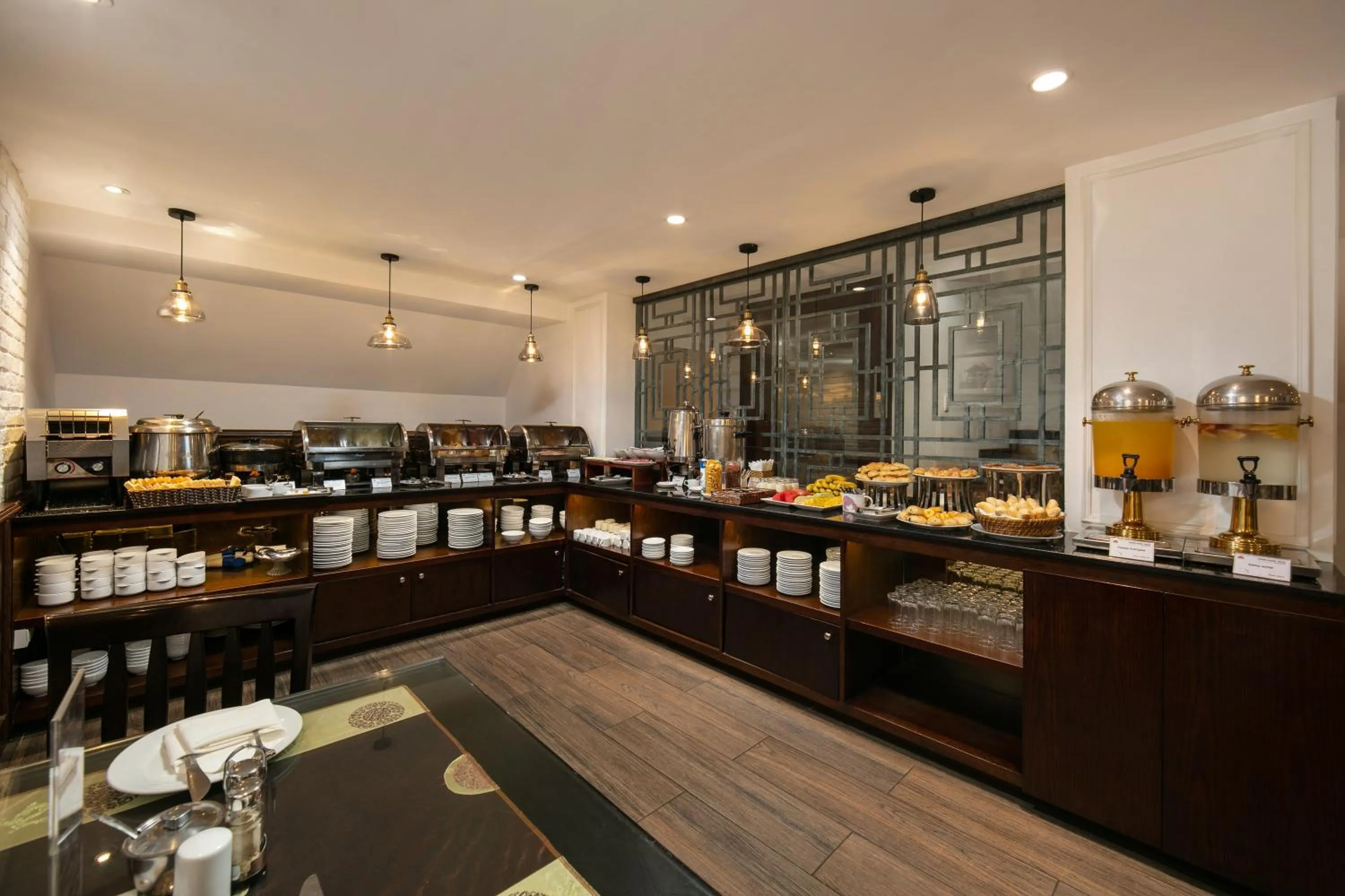 Restaurant/places to eat in Hong Ngoc Cochinchine Boutique Hotel & Spa