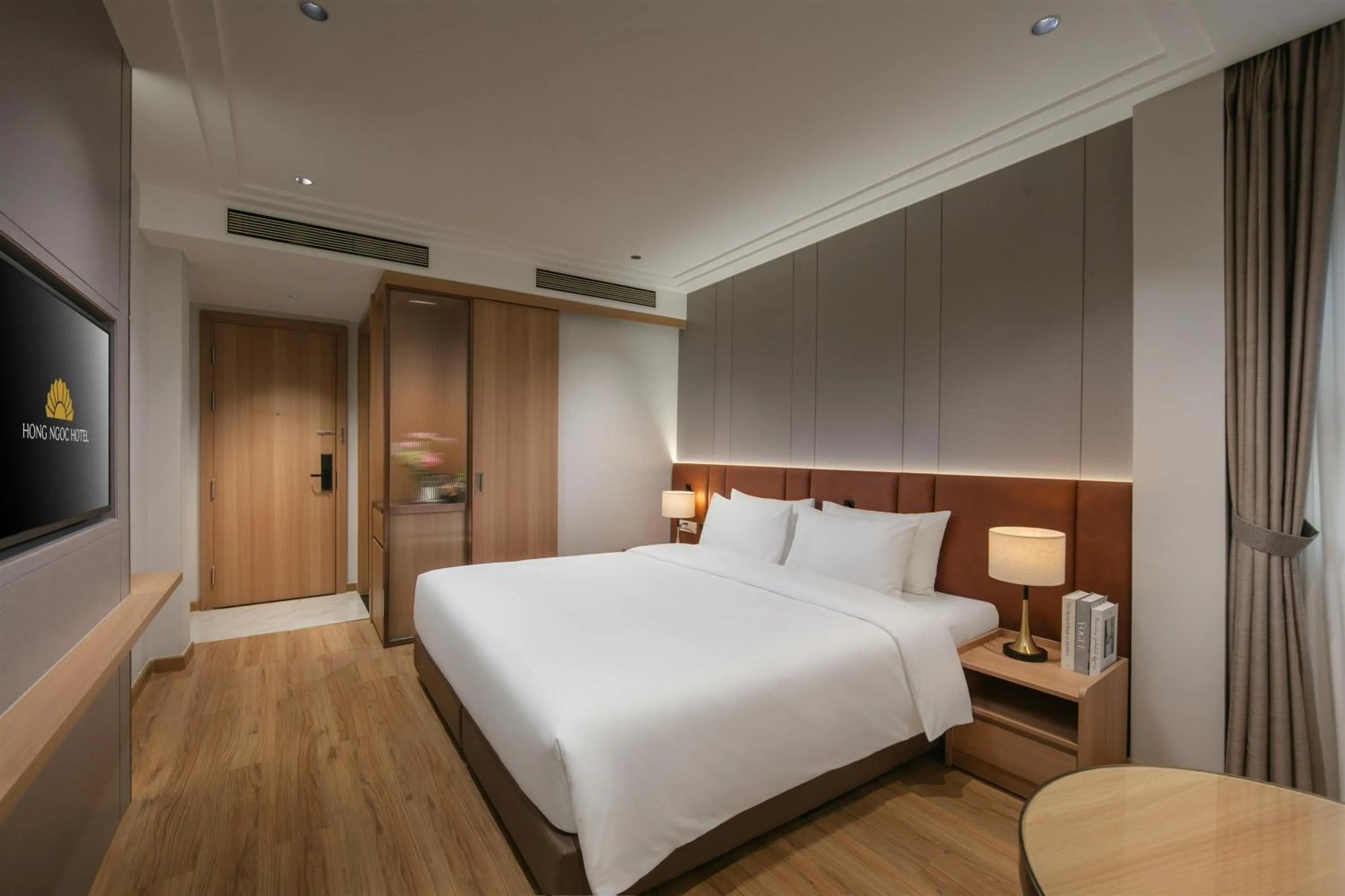 Photo of the whole room, Bed in Hong Ngoc Cochinchine Boutique Hotel & Spa