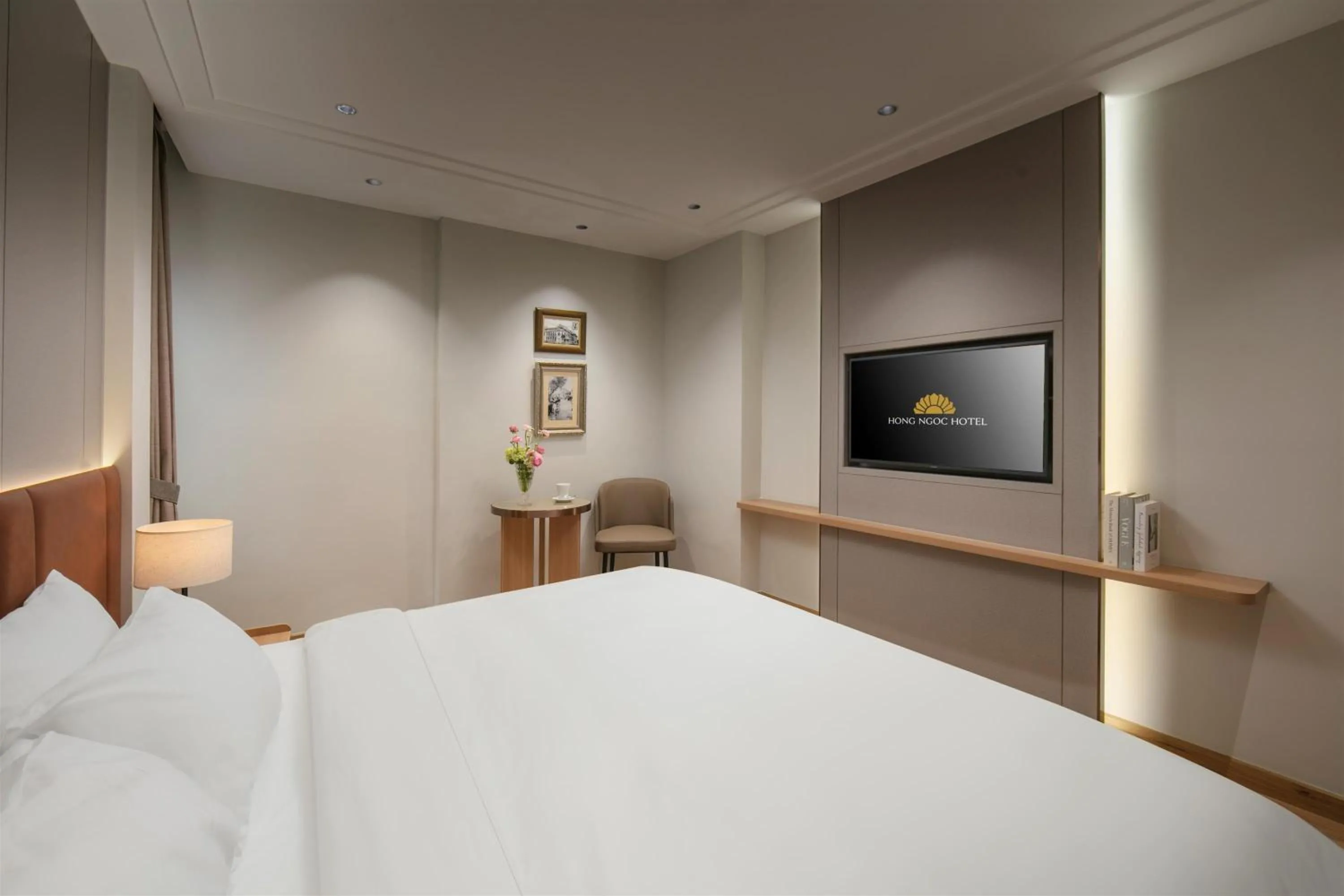 Photo of the whole room, Bed in Hong Ngoc Cochinchine Boutique Hotel & Spa