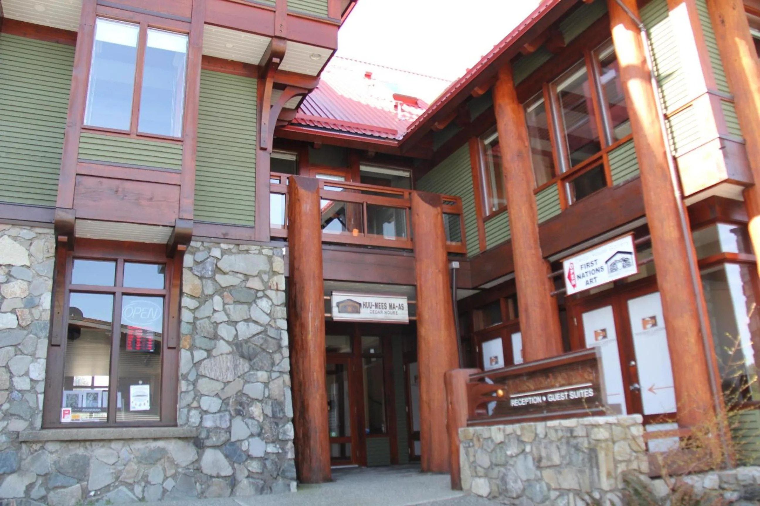 Property building in Great Condo In Excellent Location - Waterfront Building - Seaside