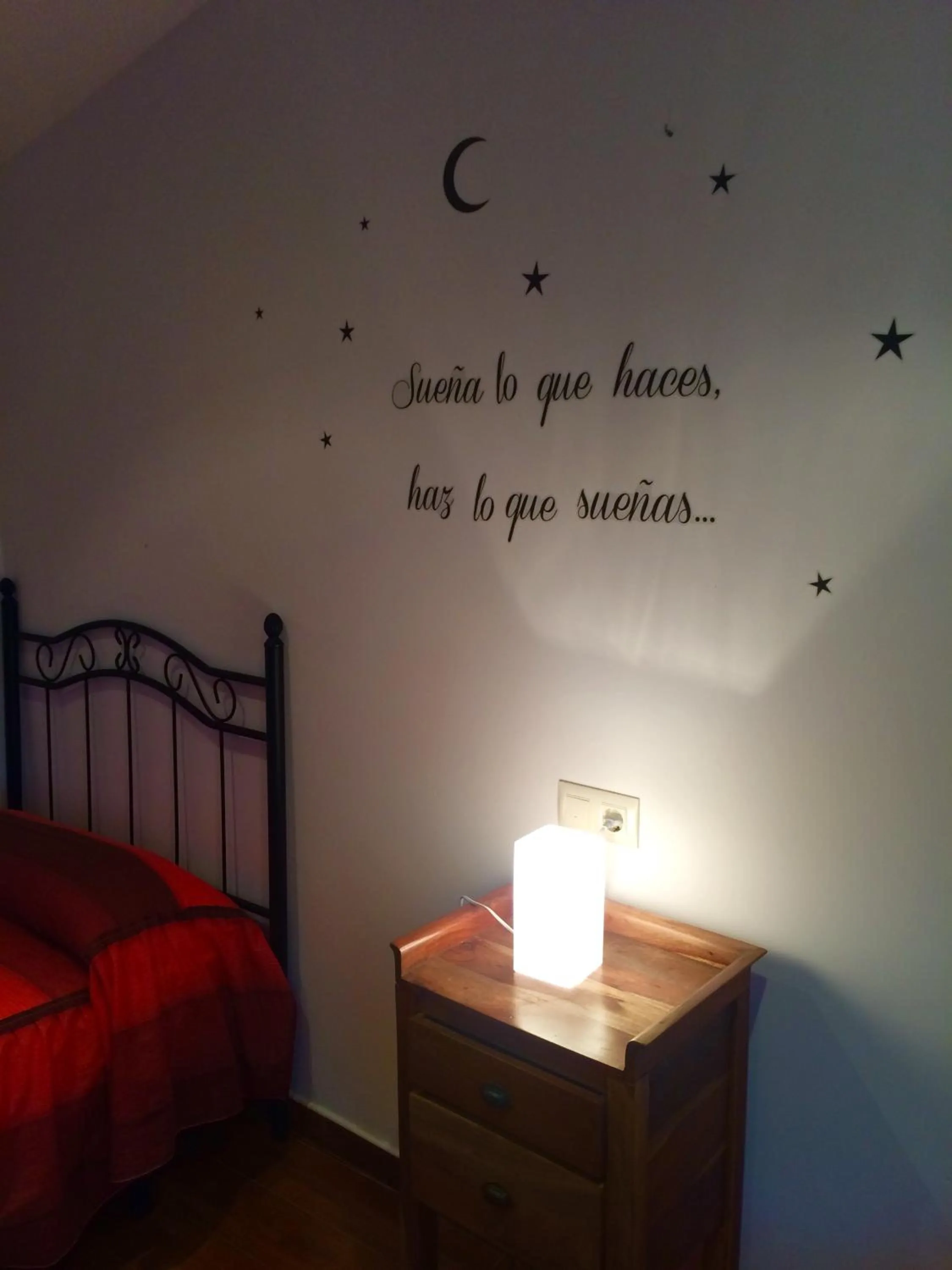 Bed in Pensión - Albergue de Logrosa