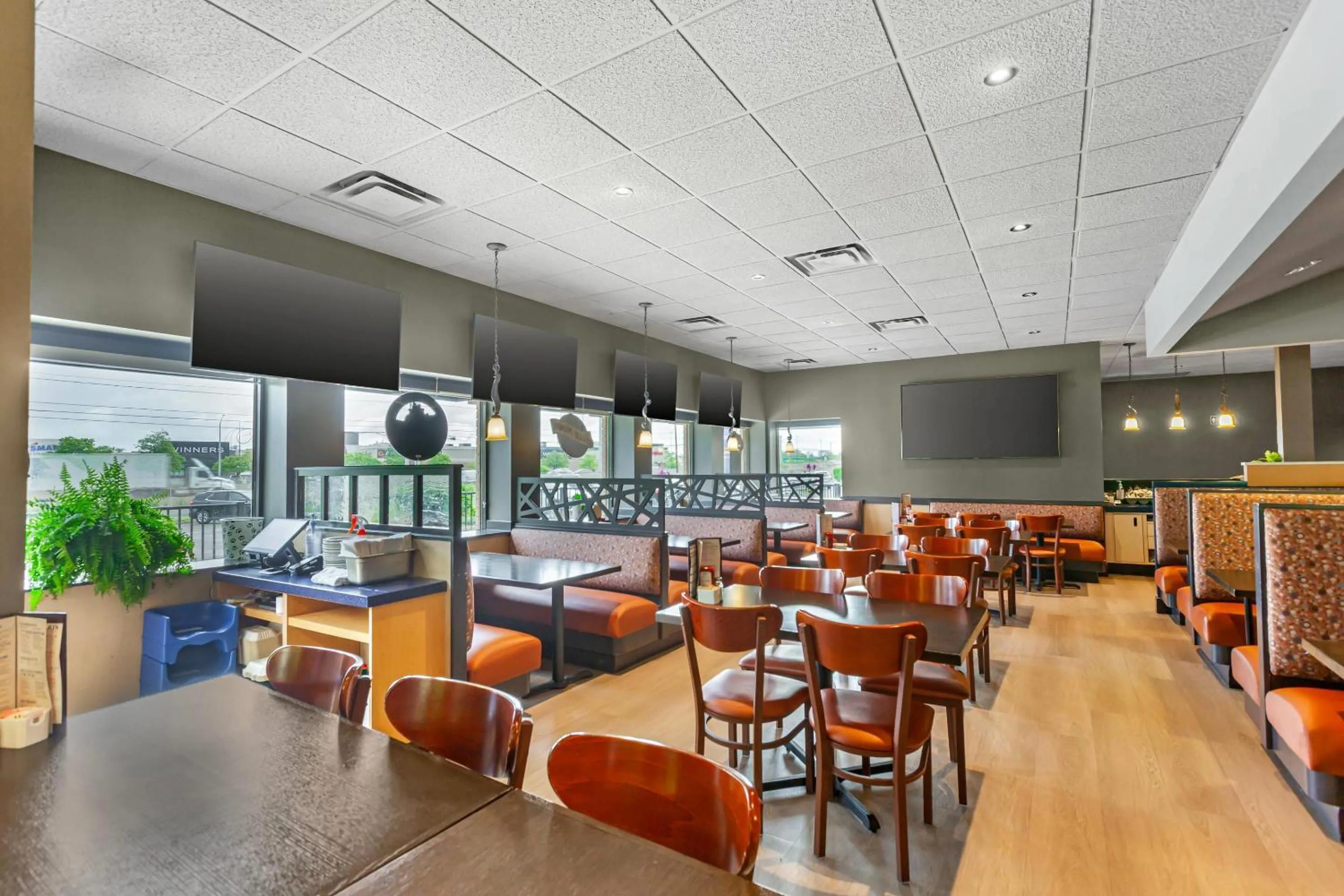 Restaurant/places to eat in Comfort Inn