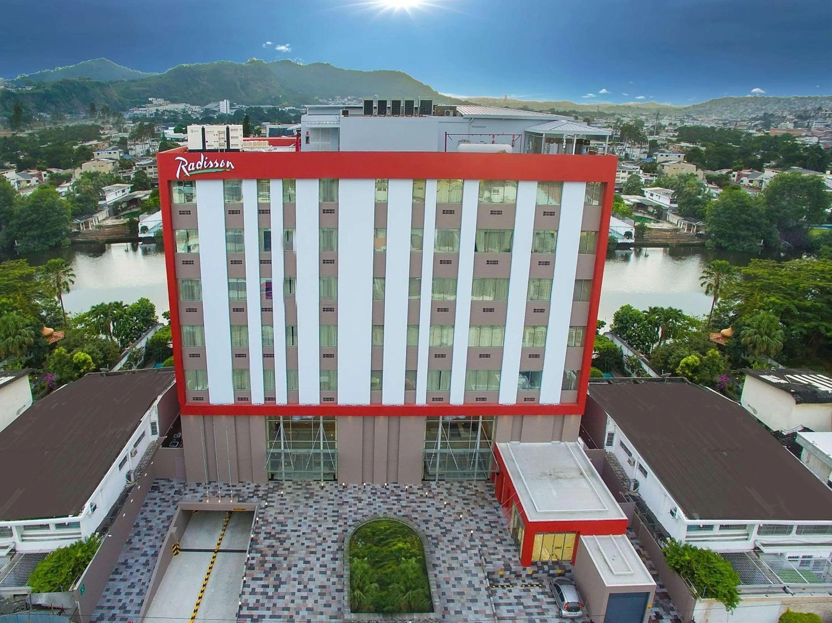 Property building in Radisson Hotel Guayaquil