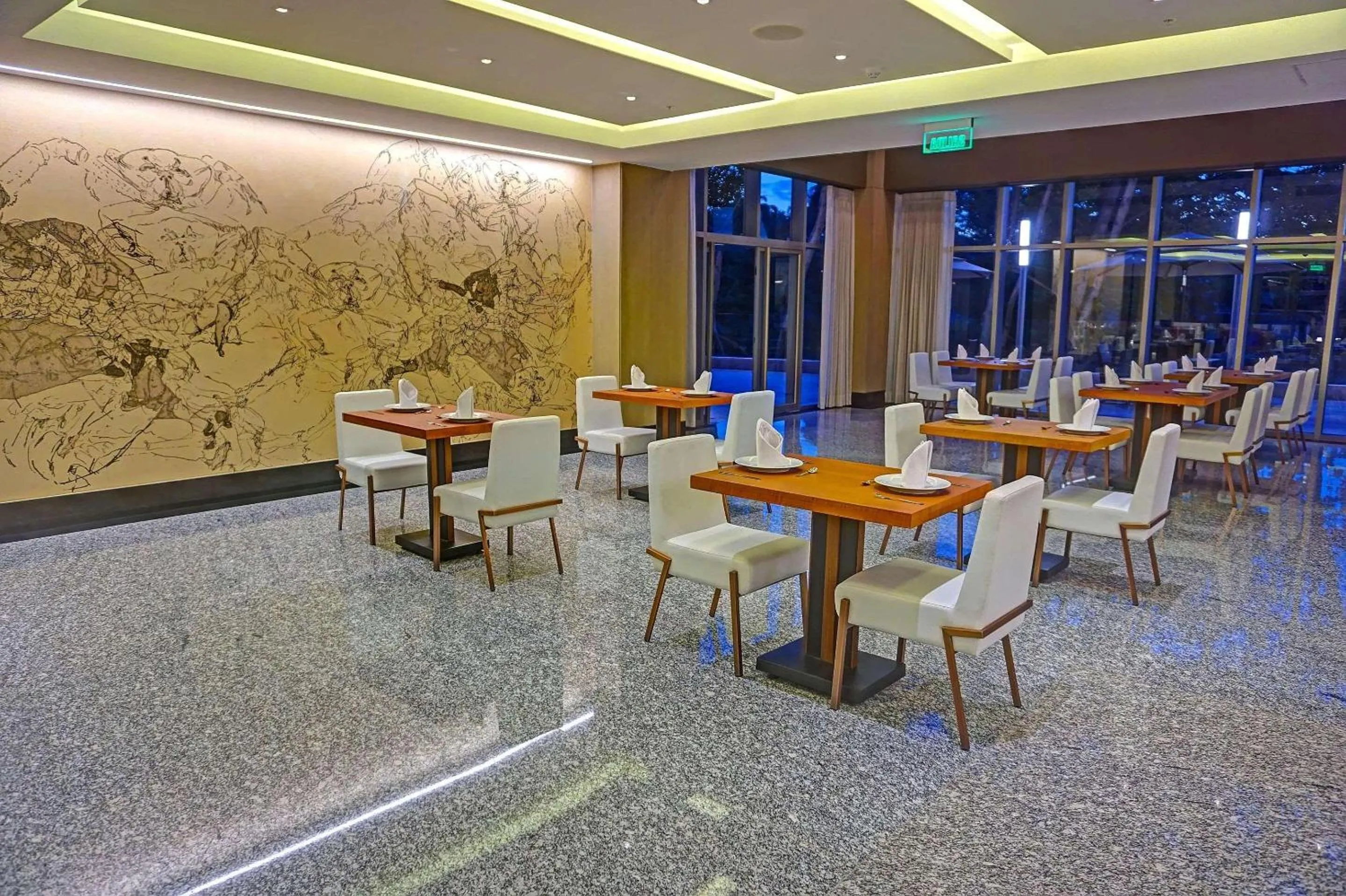 Restaurant/places to eat in Radisson Hotel Guayaquil