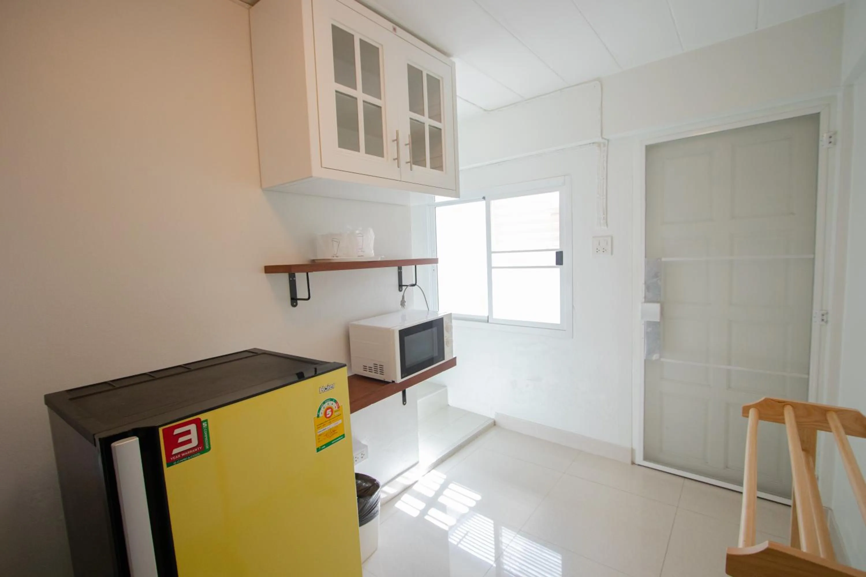 Kitchen or kitchenette in Kallapangha Resort Khlongwan