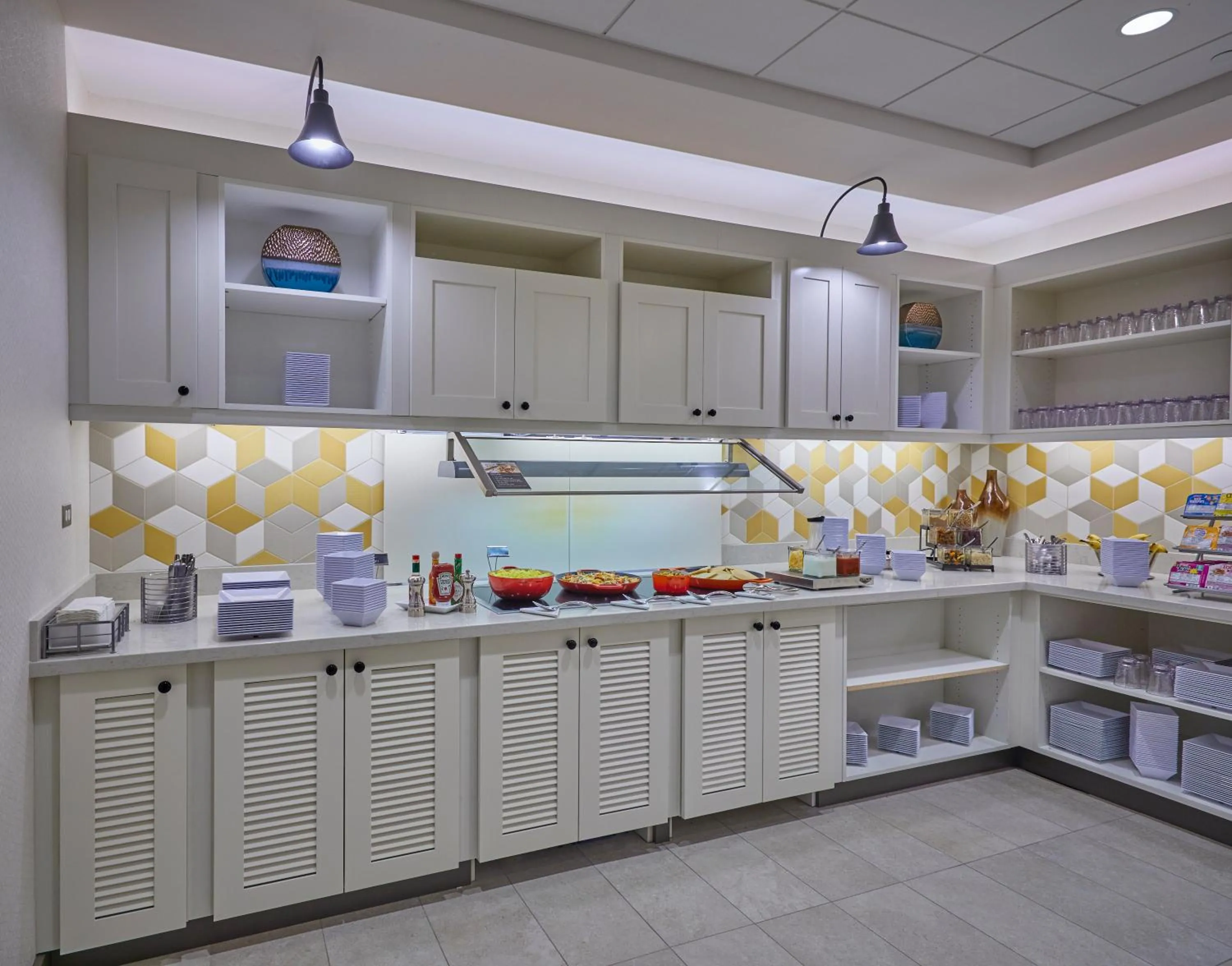 American breakfast in Hyatt Place Eugene/Oakway Center