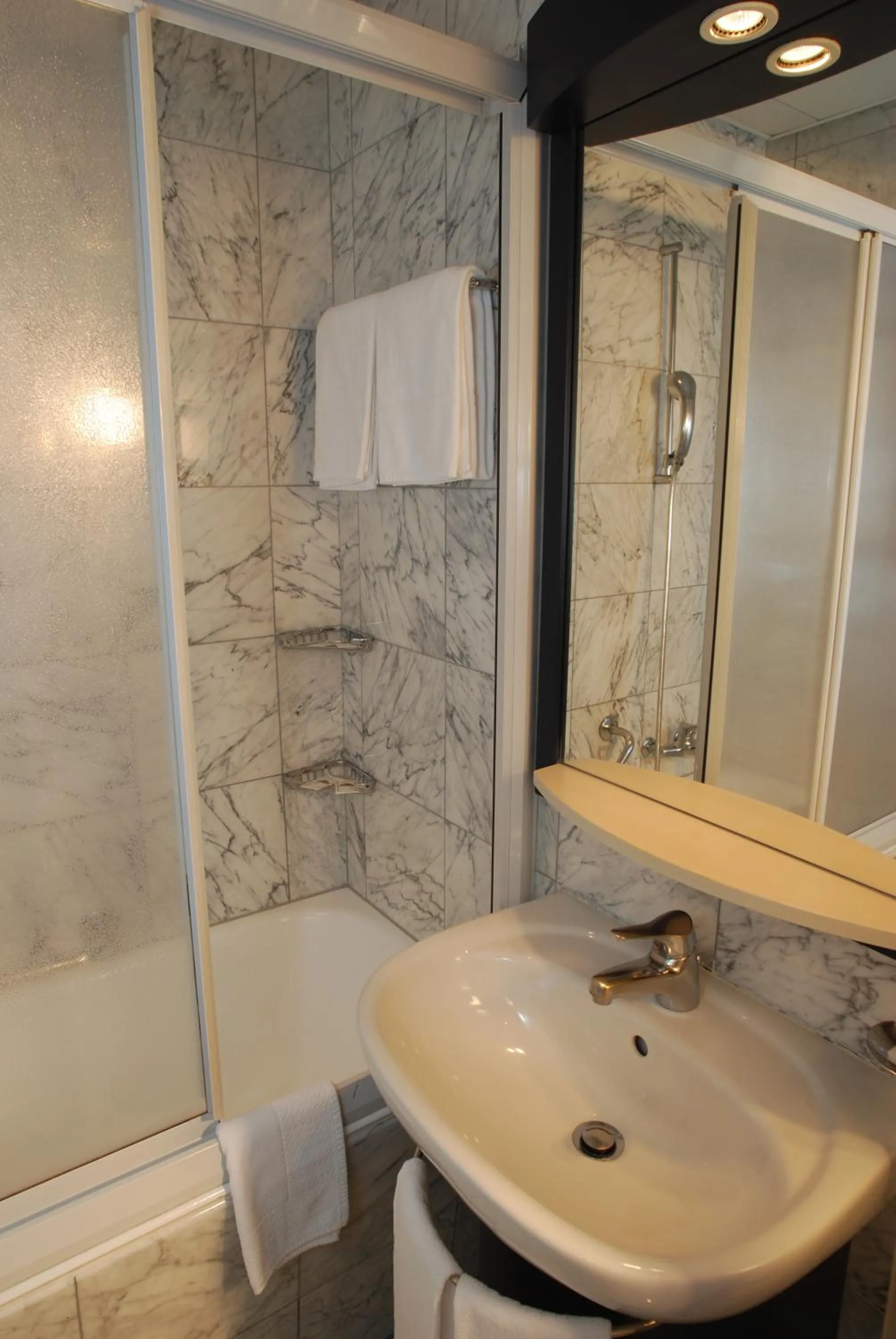 Bathroom in Hotel&Hostel Montarina