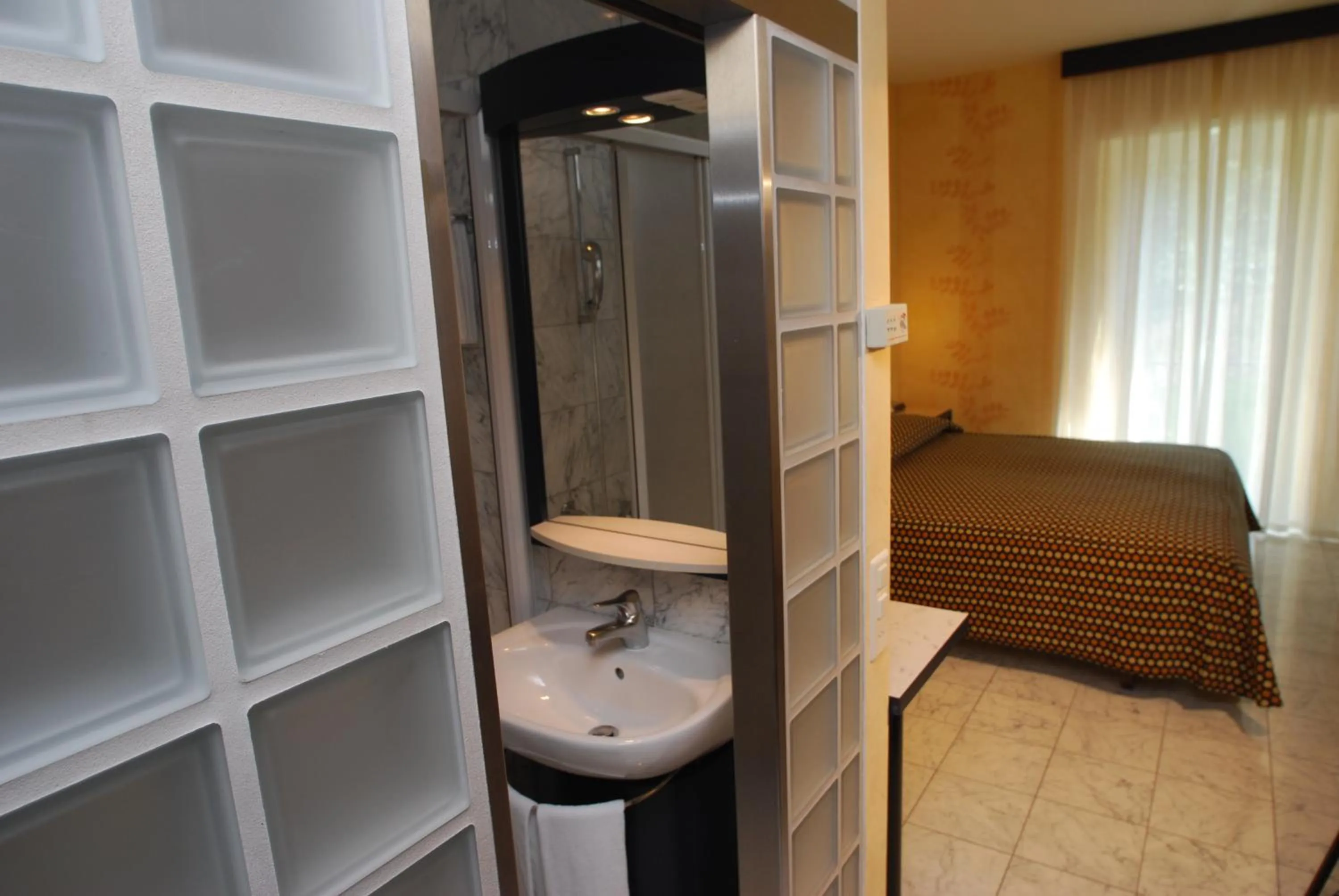 Bathroom, Bed in Hotel&Hostel Montarina