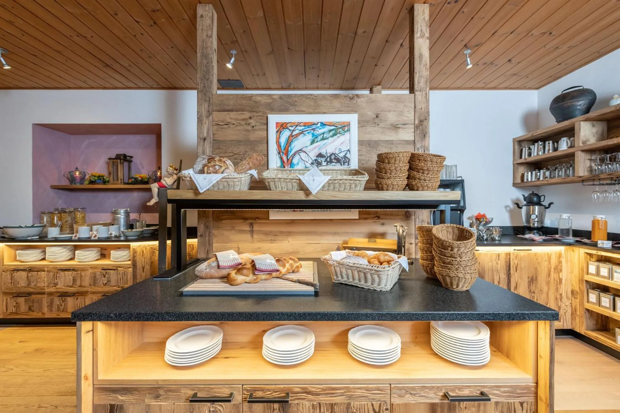 Buffet breakfast in Hotel La Cruna