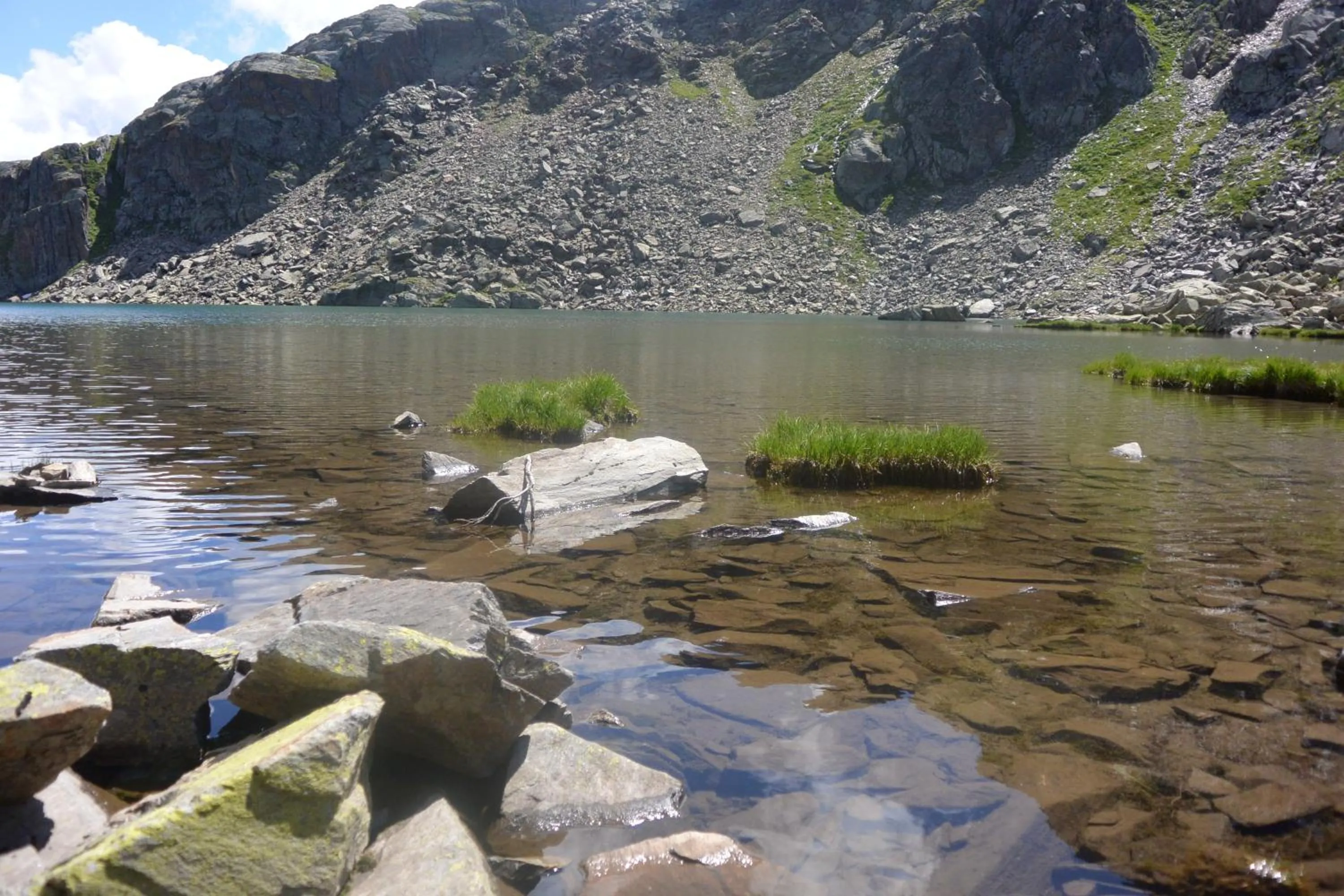 Hiking in Hotel La Cruna
