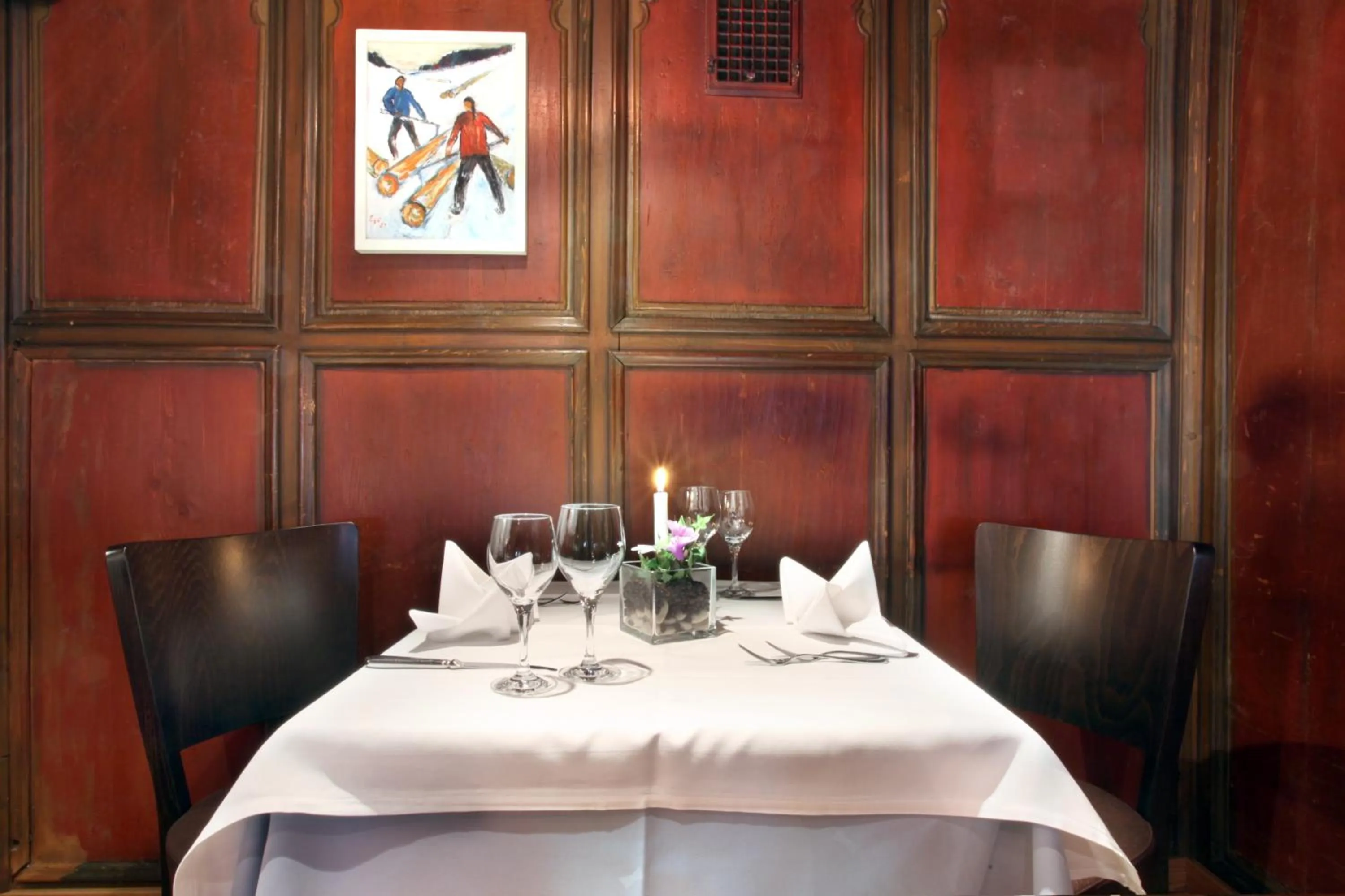 Restaurant/places to eat in Hotel La Cruna