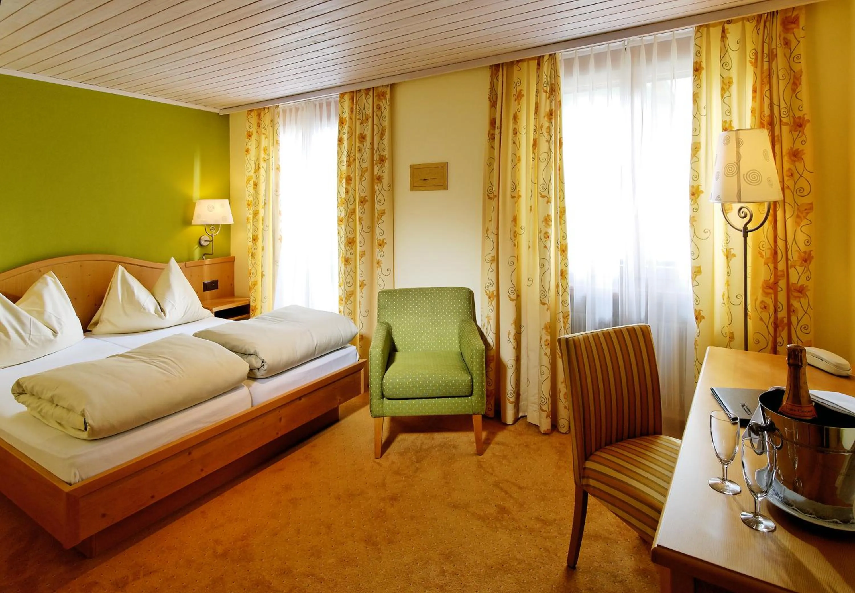 Photo of the whole room, Bed in Hotel La Cruna