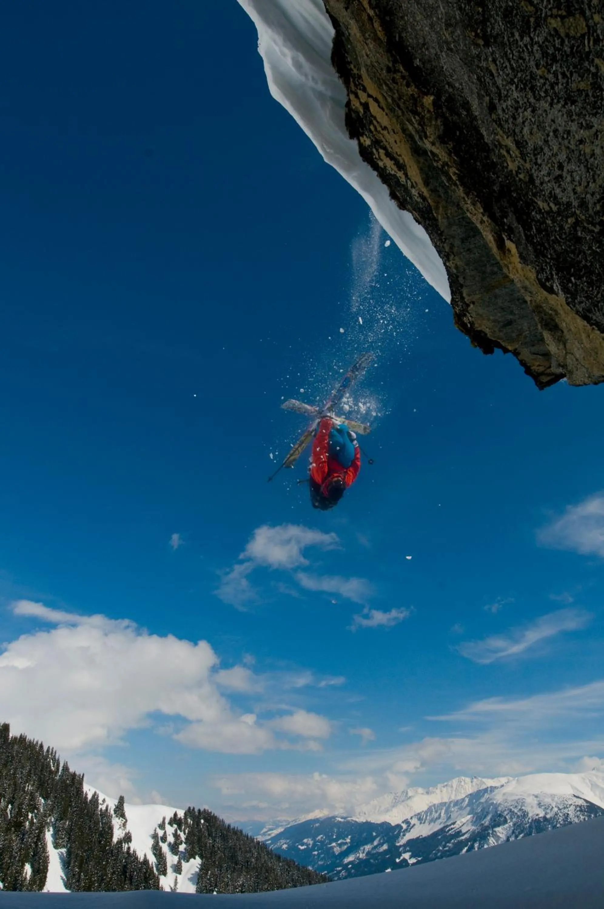 Skiing in Hotel La Cruna