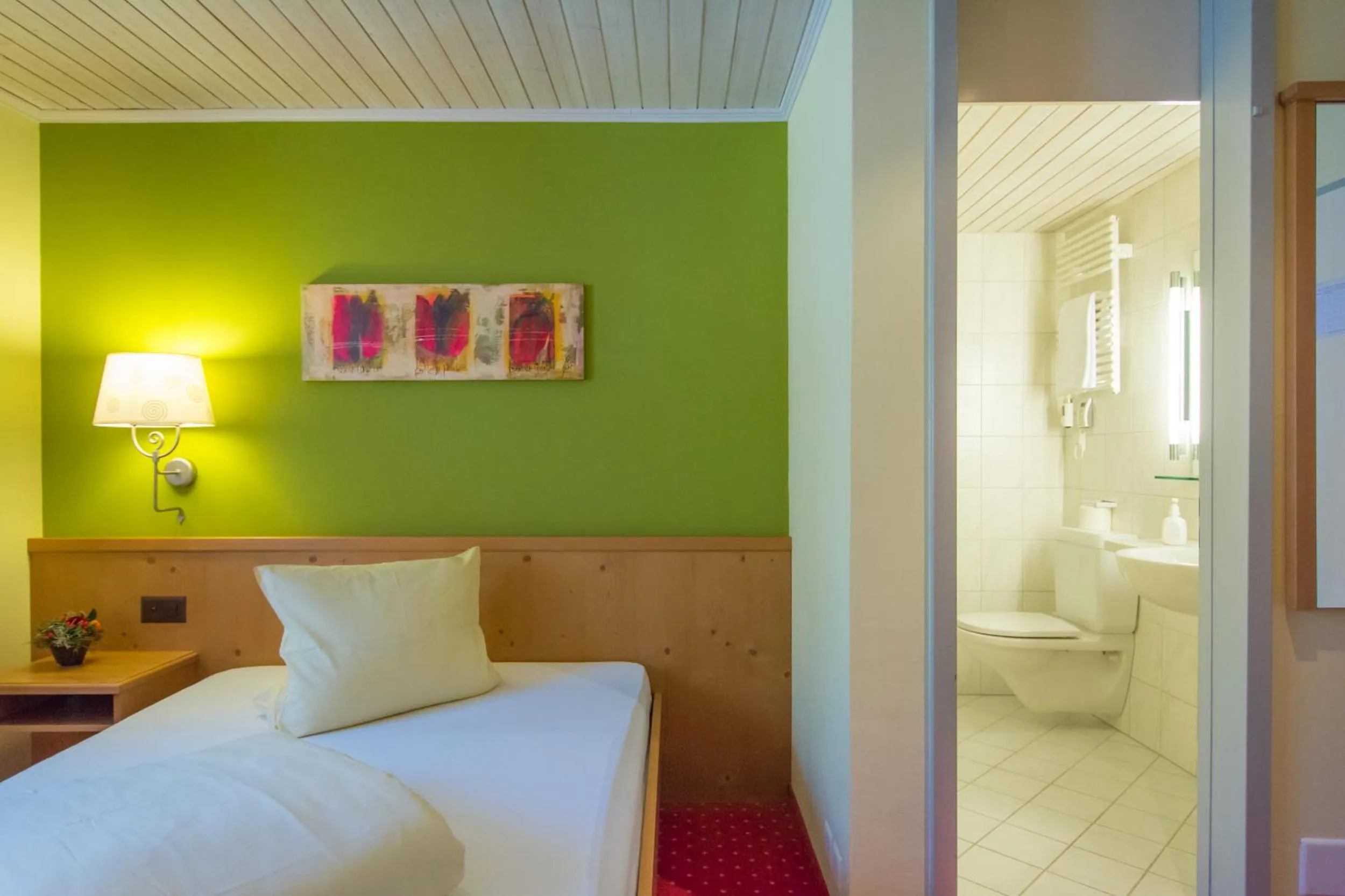 Photo of the whole room, Bed in Hotel La Cruna