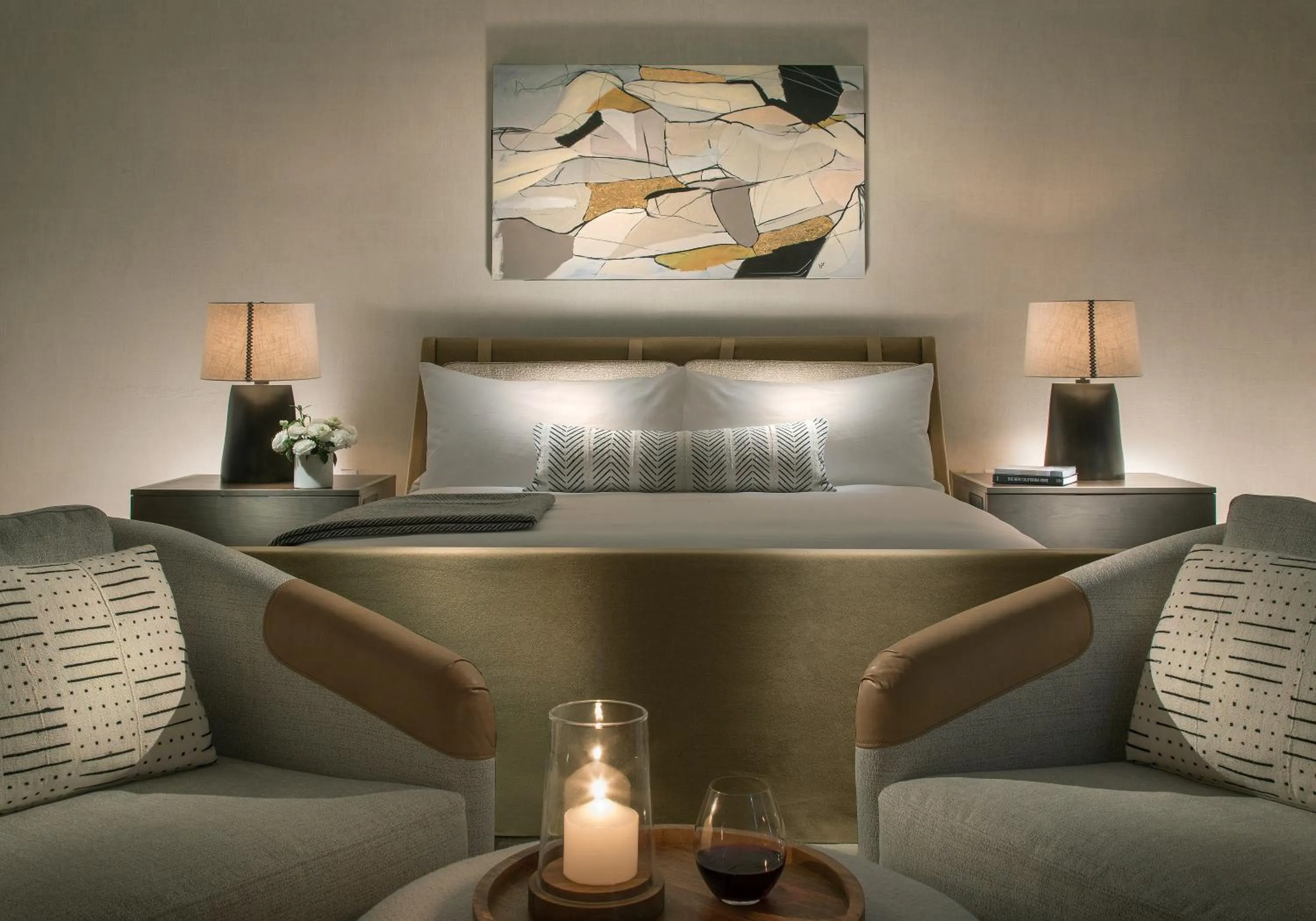 Bed in MacArthur Place Inn & Spa