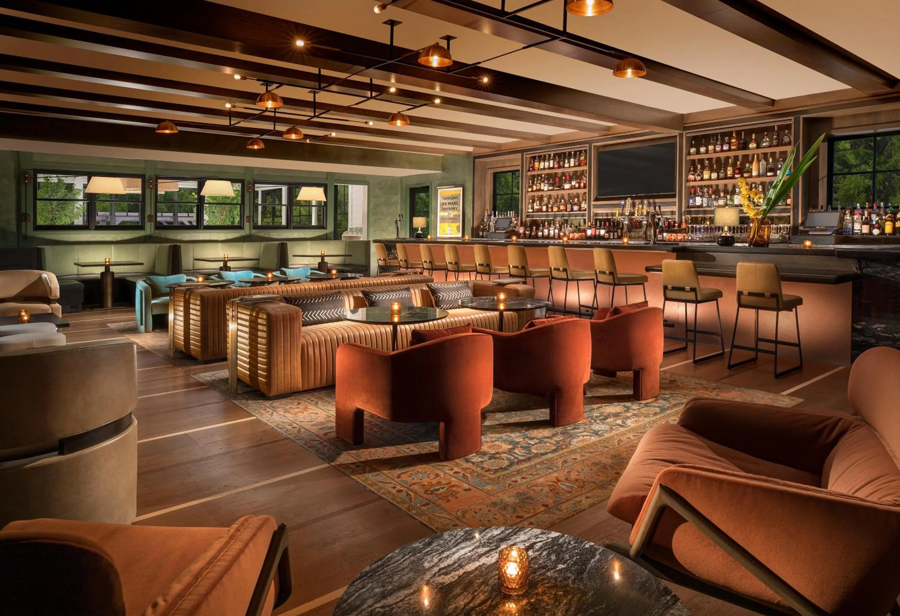 Lounge or bar in MacArthur Place Inn & Spa