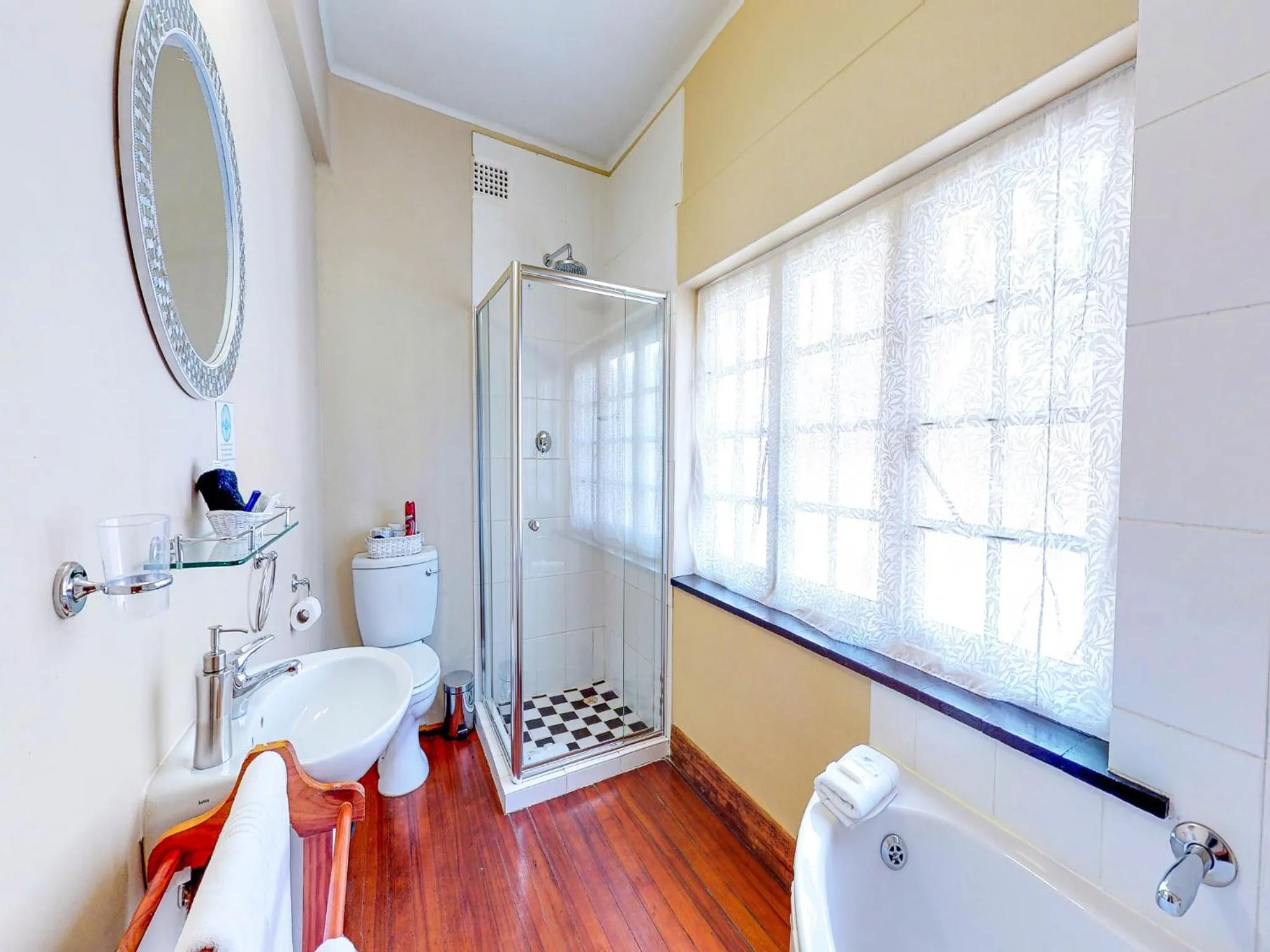 Bathroom in Mountain Manor Guest House & Executive Suites