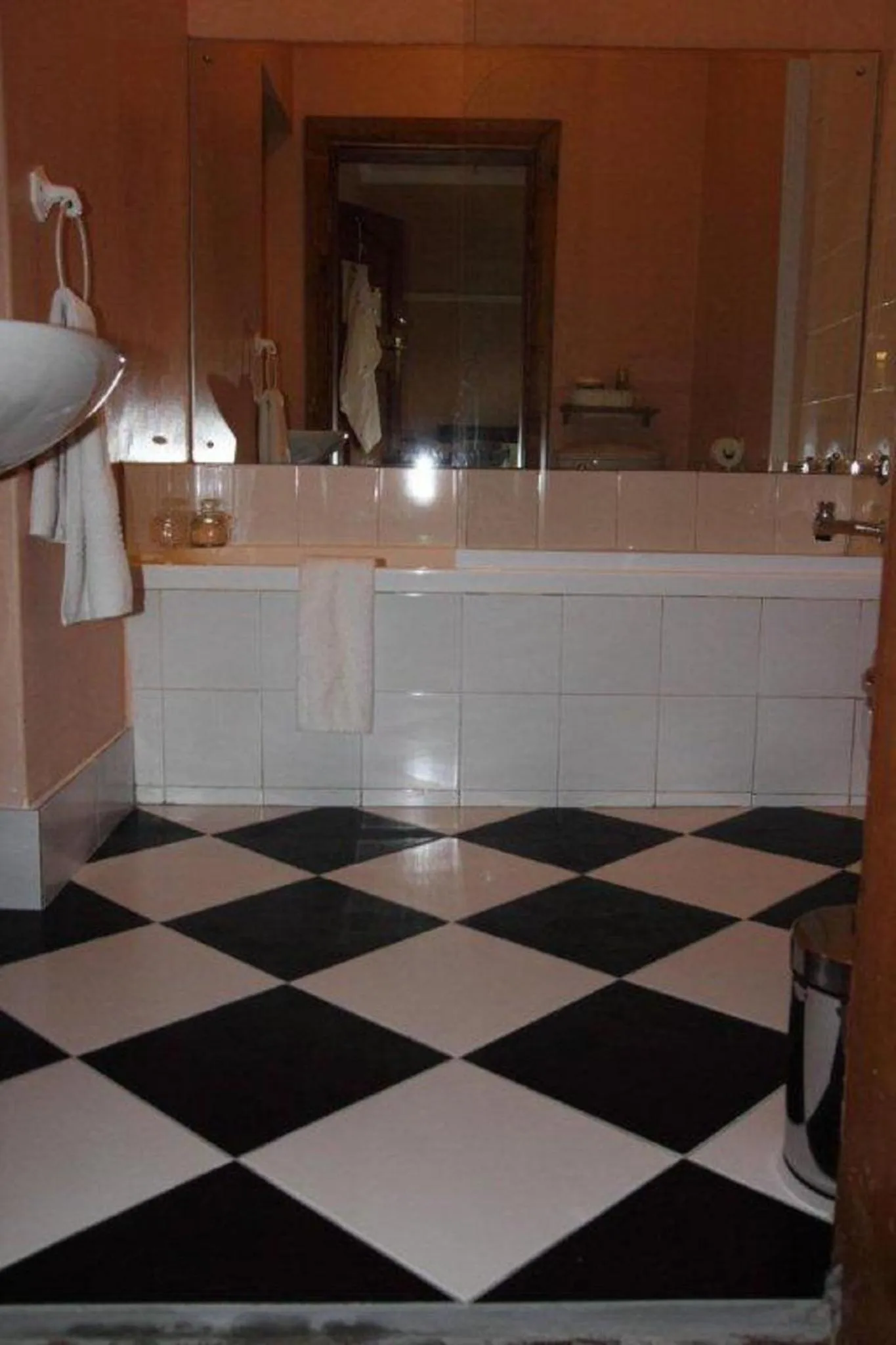 Shower in Mountain Manor Guest House & Executive Suites