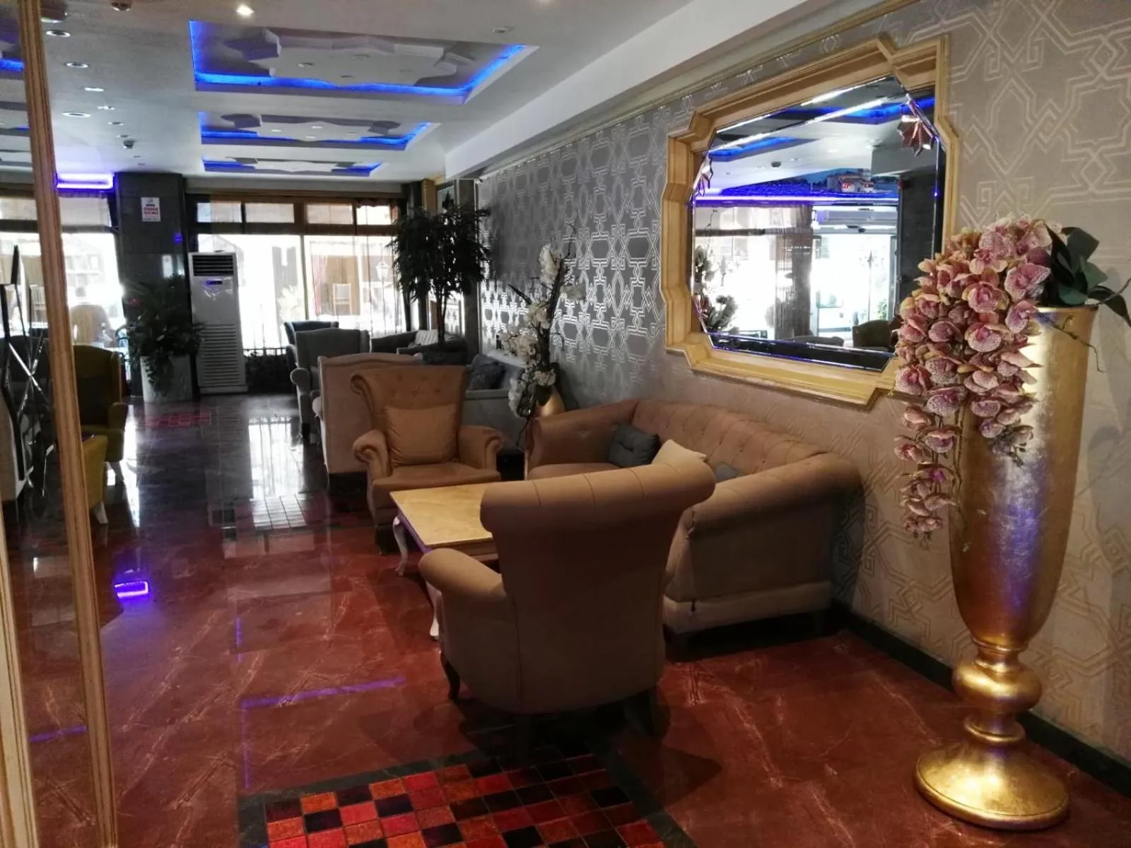 Lobby or reception in Hermanos Hotel