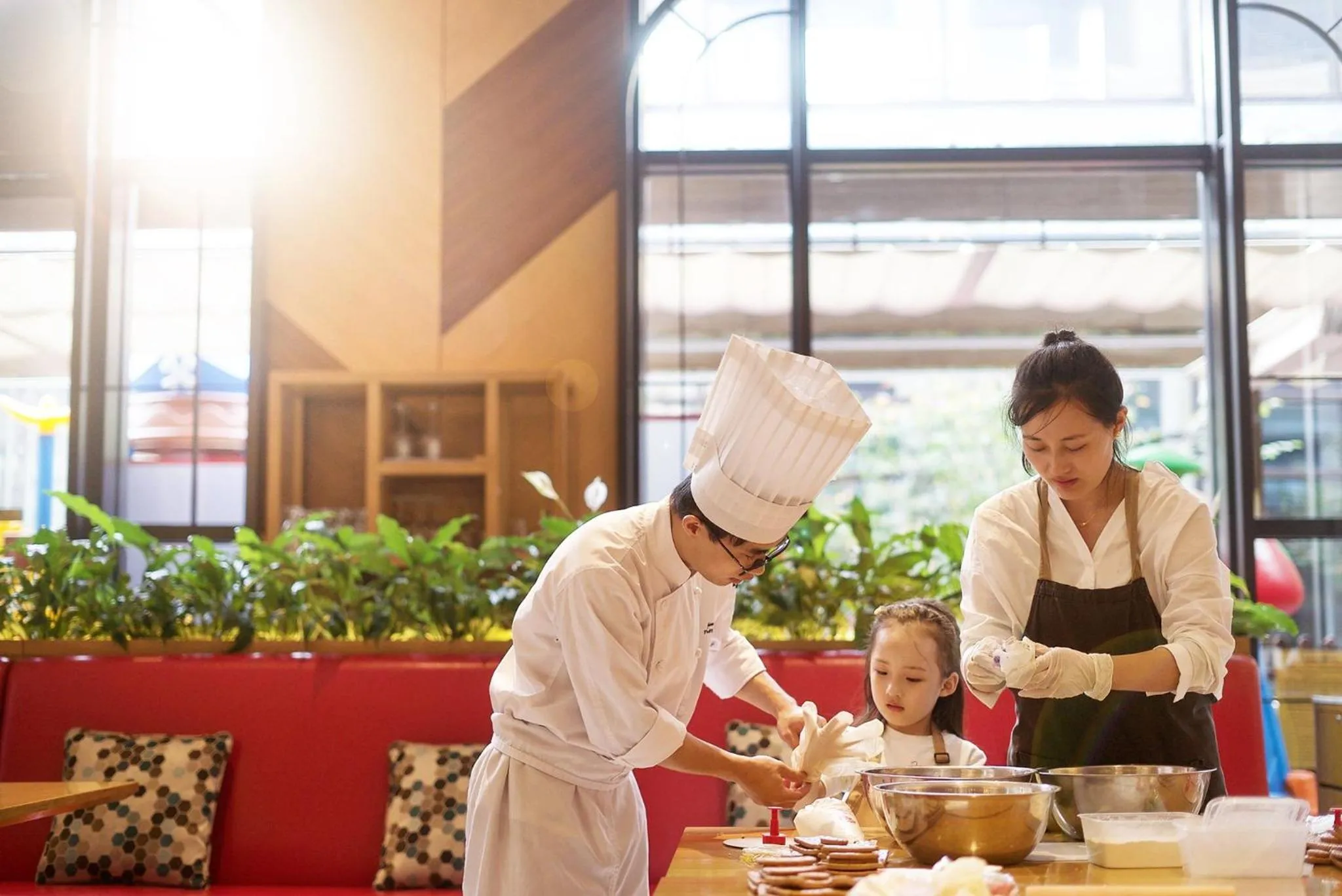 Restaurant/places to eat in Crowne Plaza Shanghai Pujiang by IHG