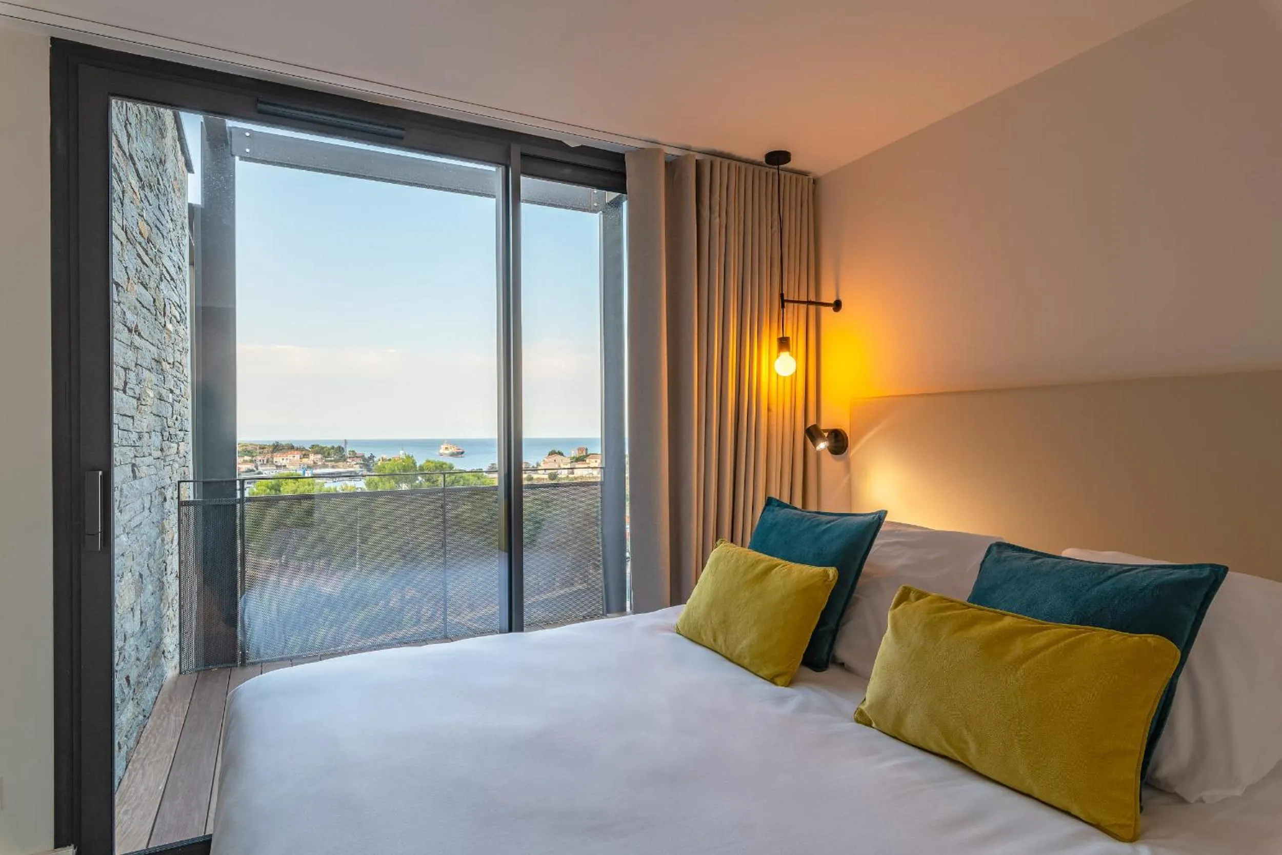 Bedroom, Bed in Les Jardins du Cèdre, Boutique hôtel & gastronomie