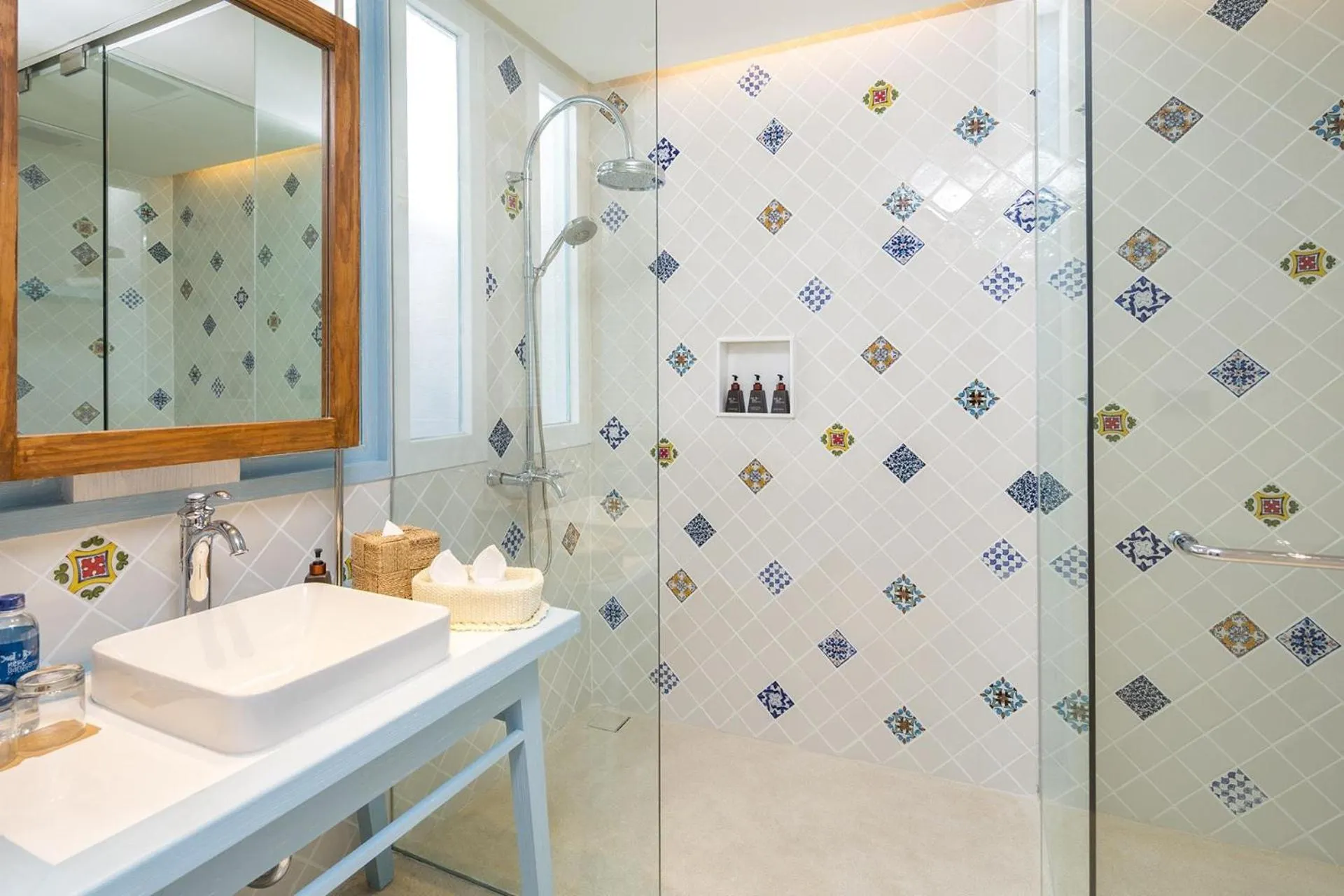 Shower in Kept Bangsaray Hotel Pattaya