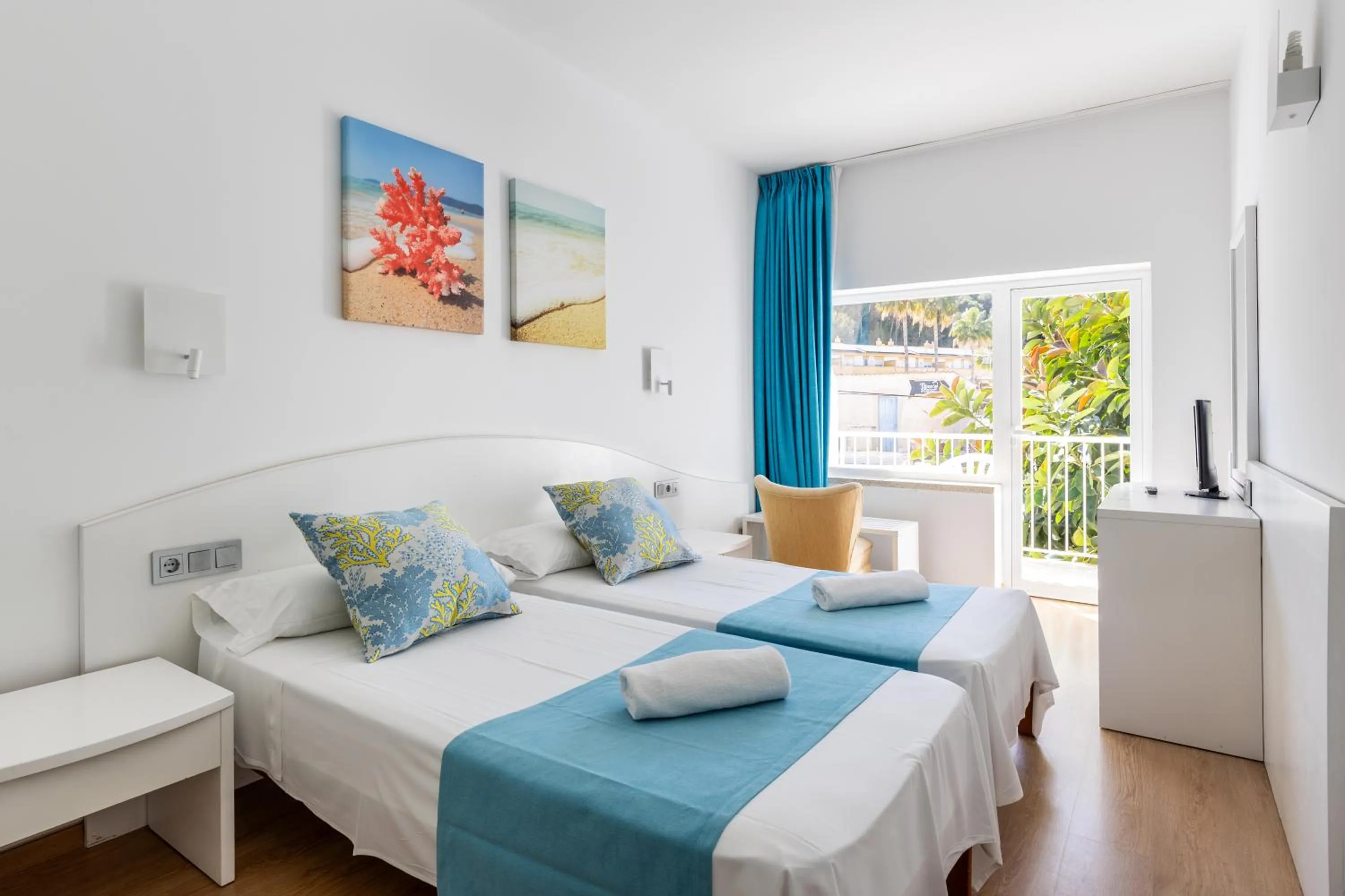 Bed in Hostal Neptuno