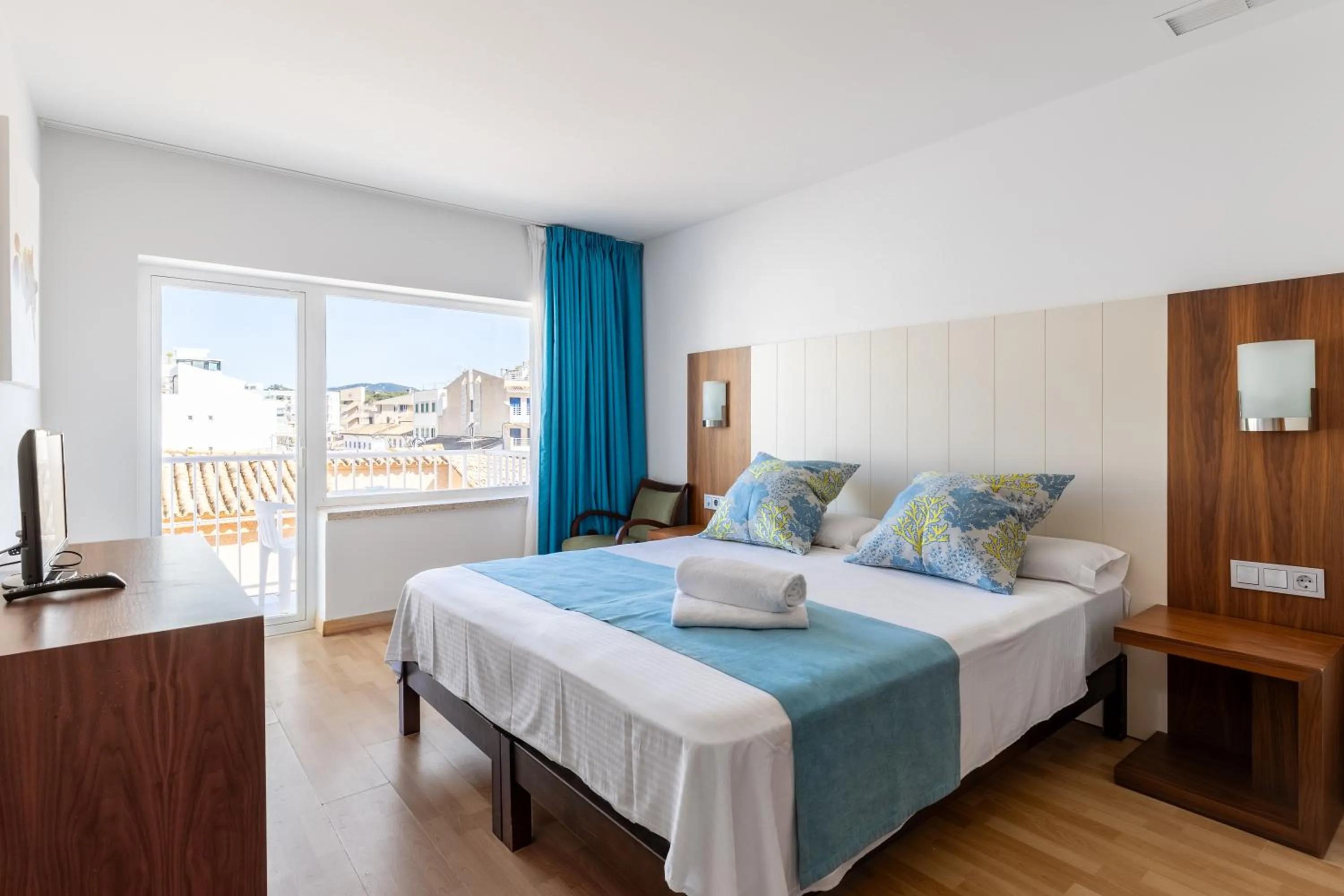 Bed in Hostal Neptuno