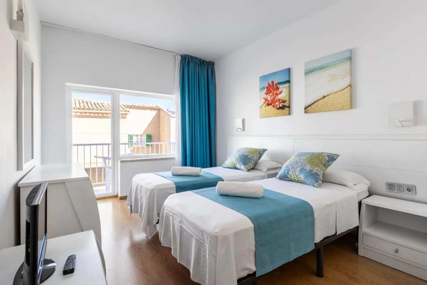 Bed in Hostal Neptuno