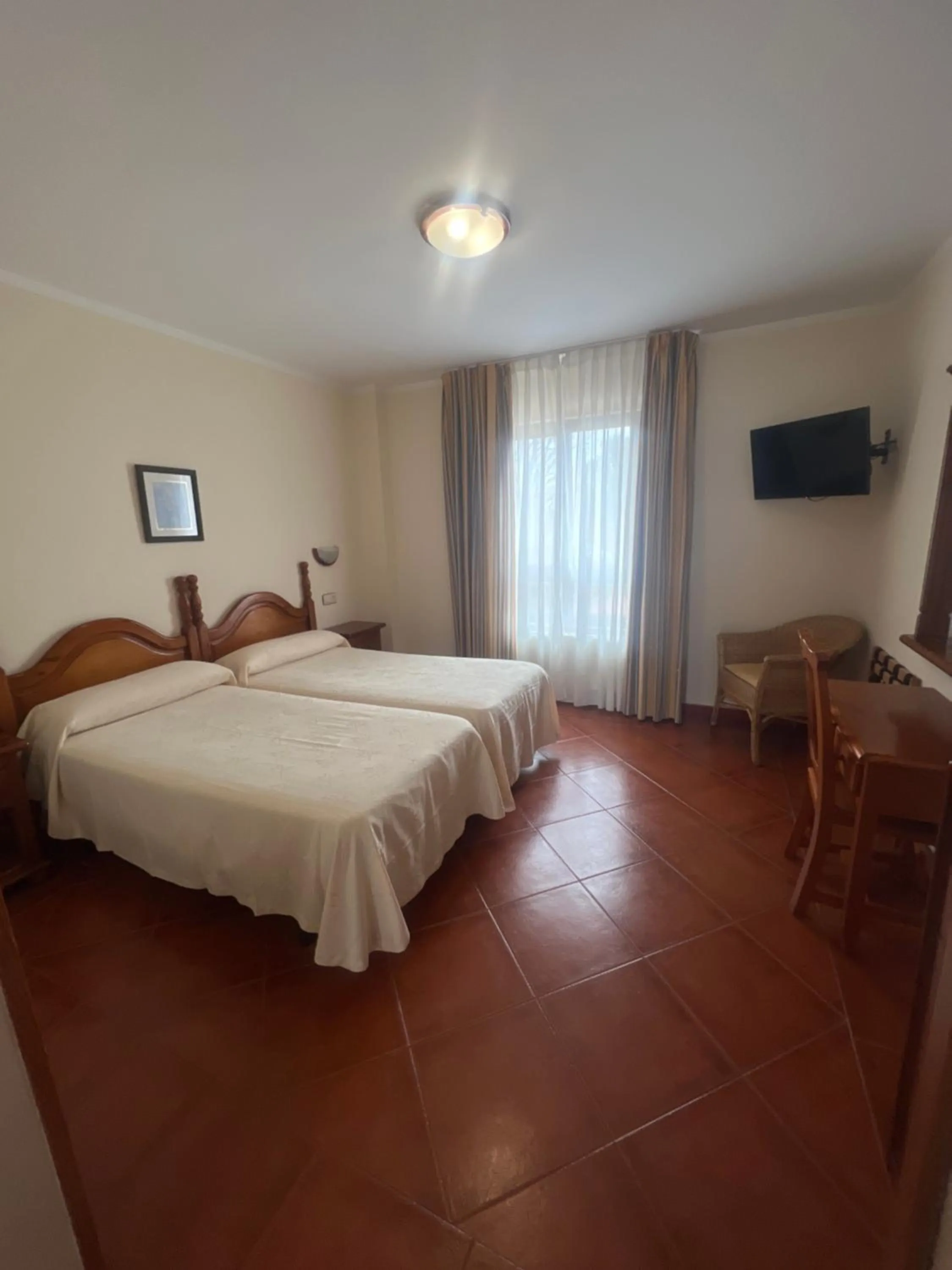 Photo of the whole room in Hotel Gavitu