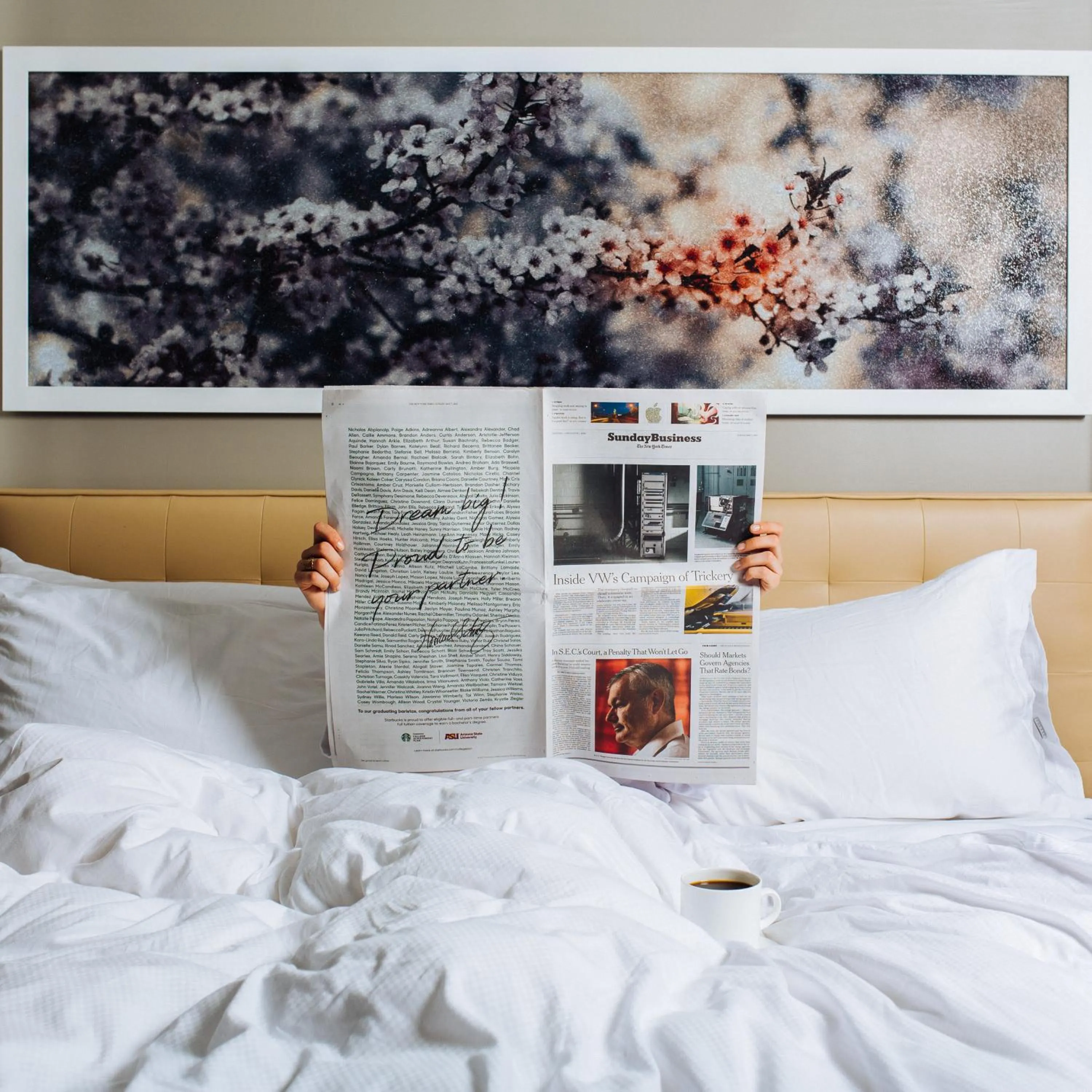 Photo of the whole room, Bed in Loews Regency New York Hotel