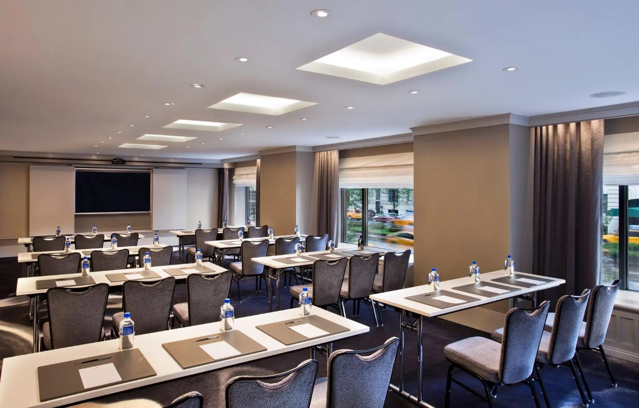 Banquet/Function facilities in Loews Regency New York Hotel