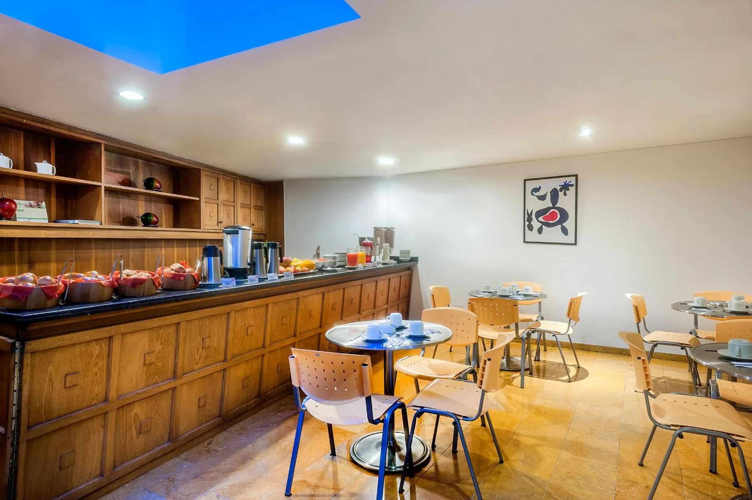 Restaurant/places to eat in Hotel Oceanía Bogotá Museo