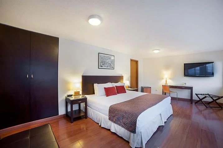 Bed in Hotel Oceanía Bogotá Museo