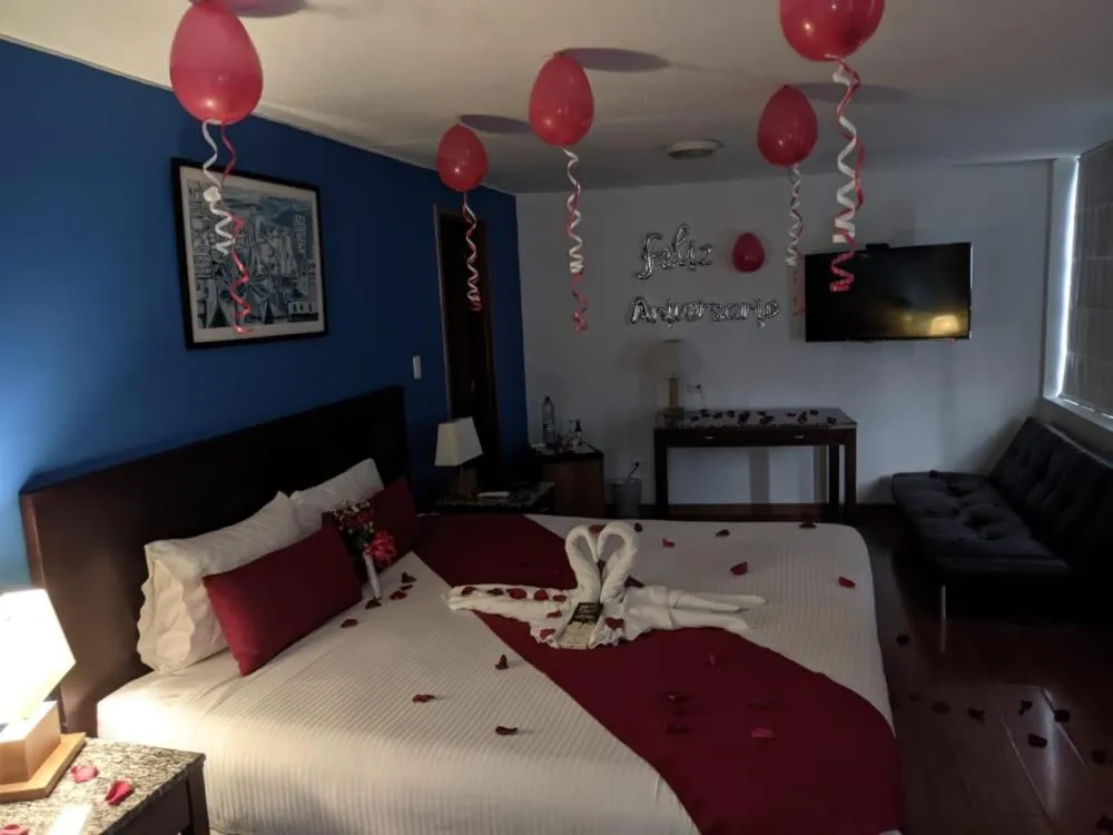 Mountain view, Bed in Hotel Oceanía Bogotá Museo