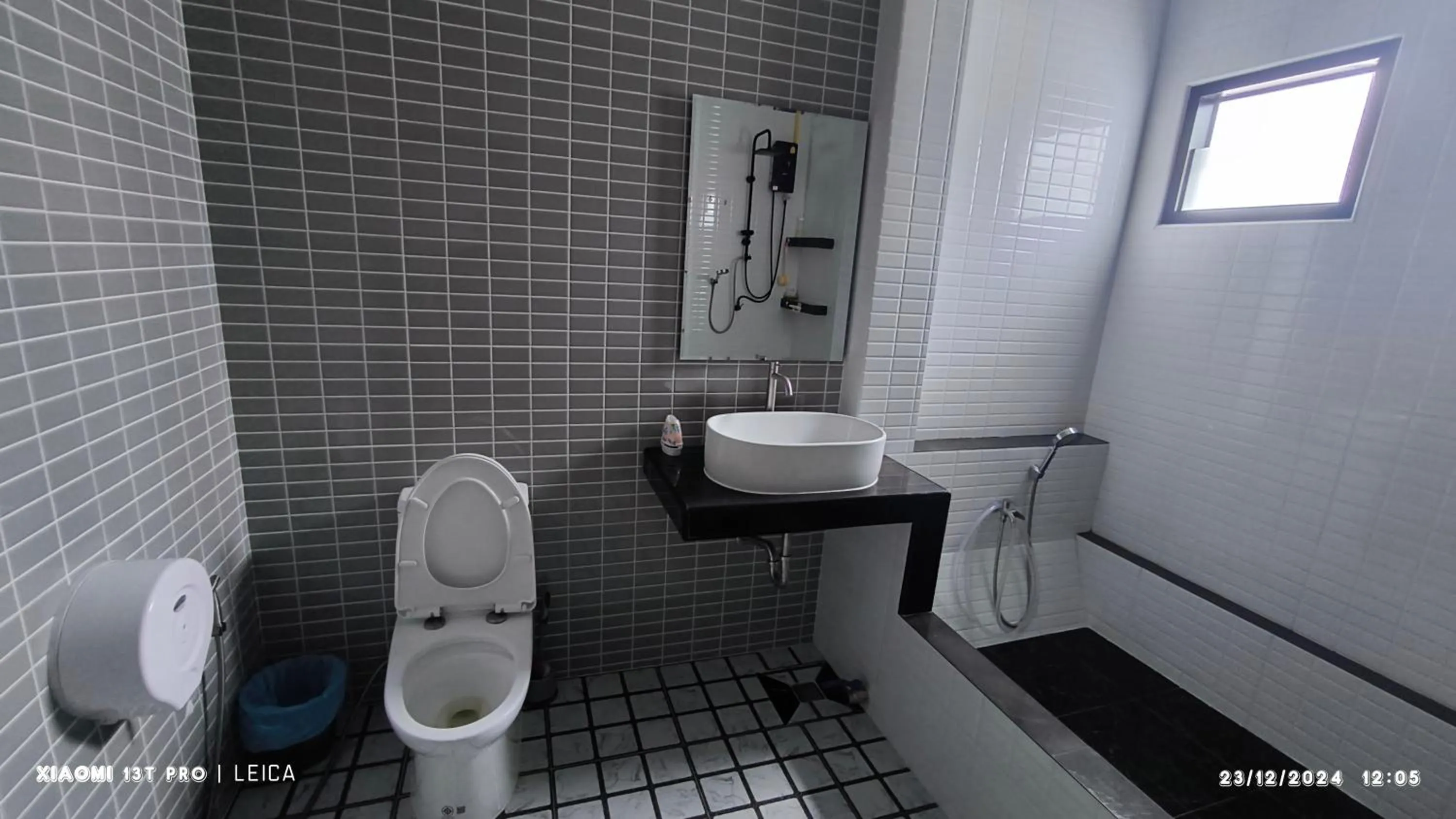 Bathroom in Rai Eingpu