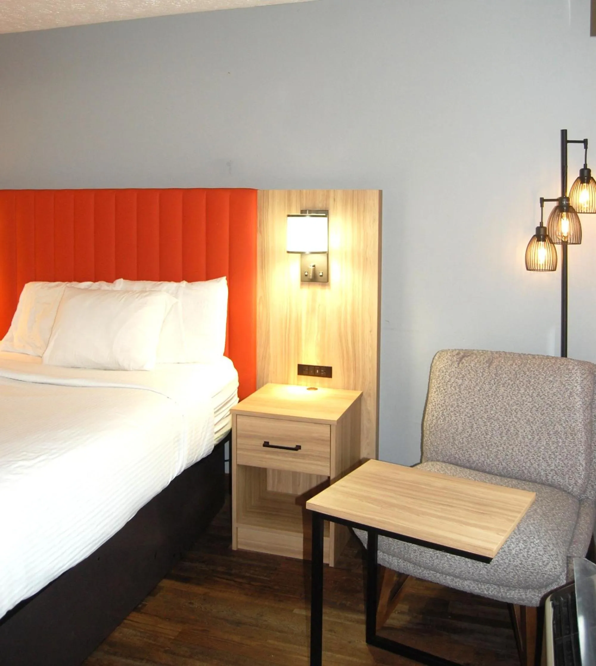 Seating area, Bed in Vacation Lodge