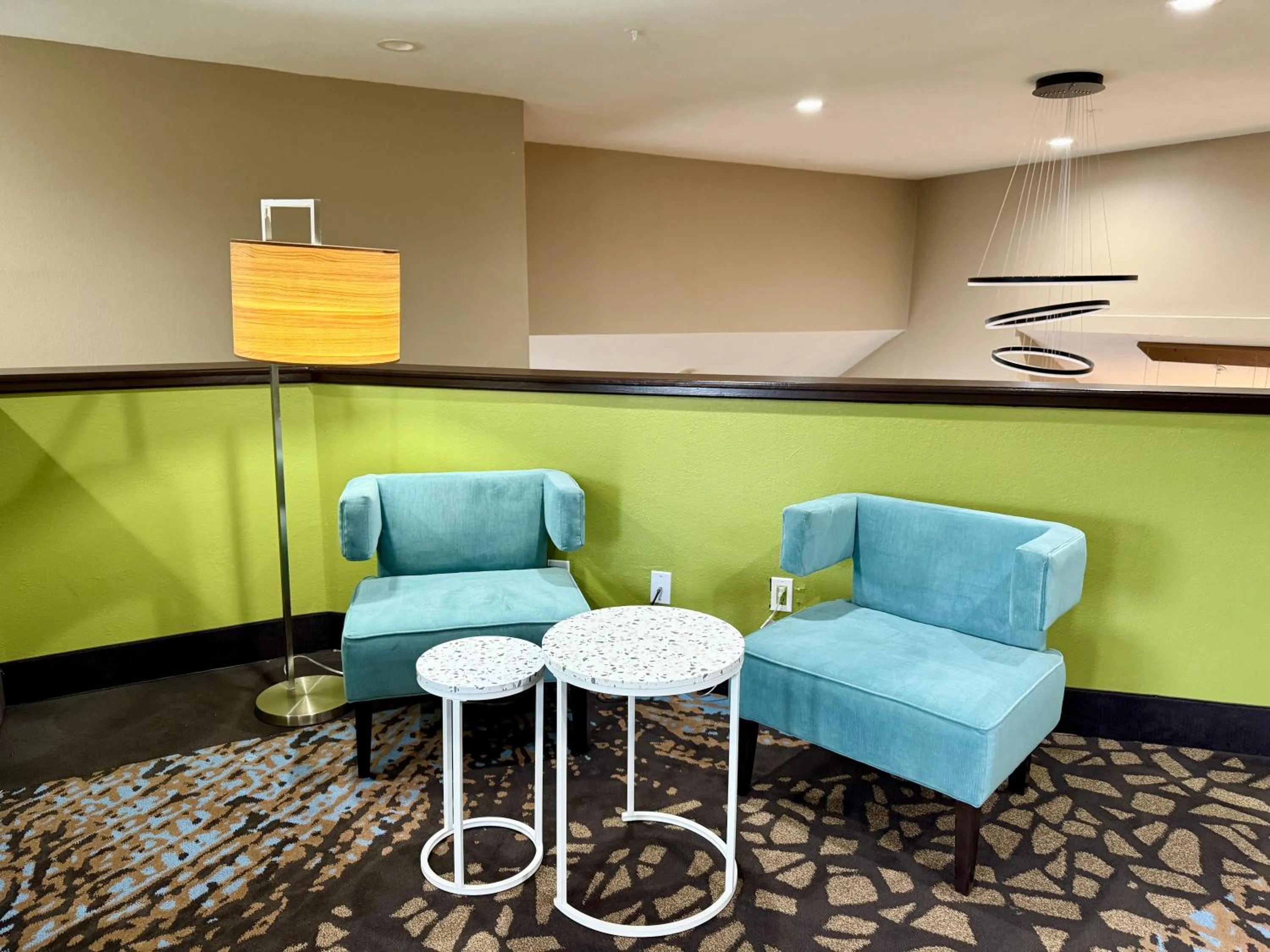 Seating area in Sleep Inn Savannah Gateway I-95