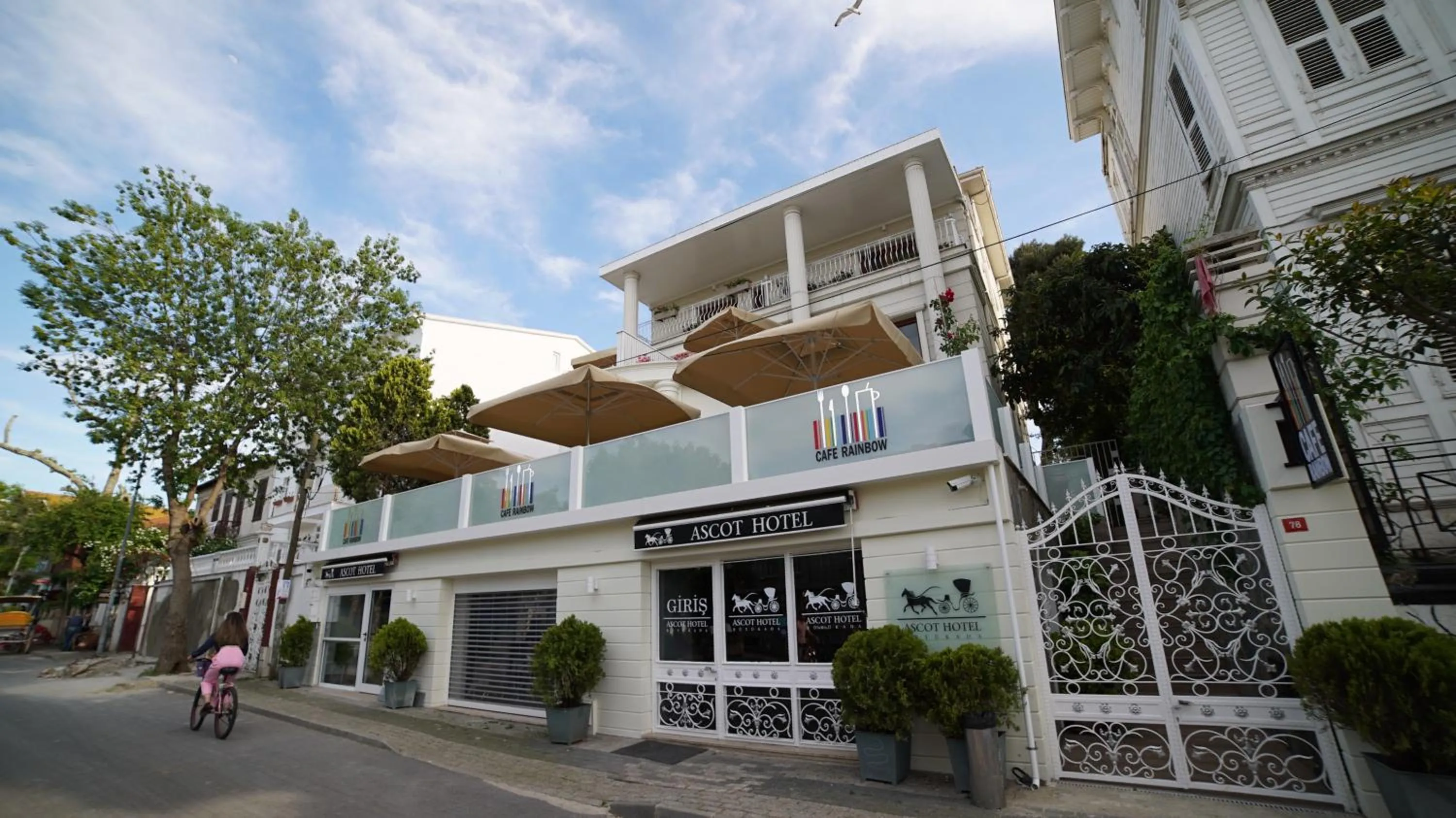 Property building in Ascot Hotel Büyükada
