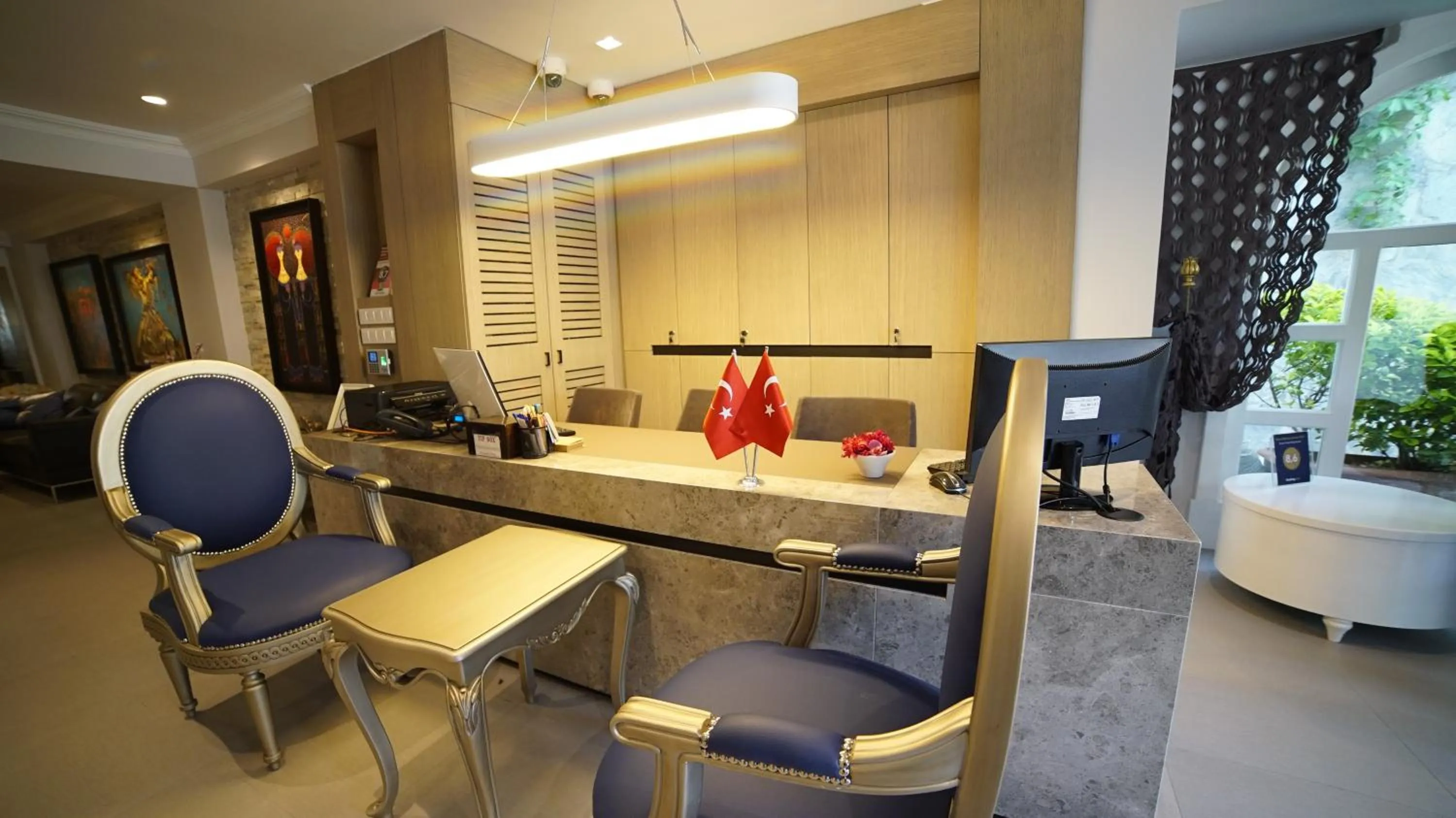 Lobby or reception in Ascot Hotel Büyükada