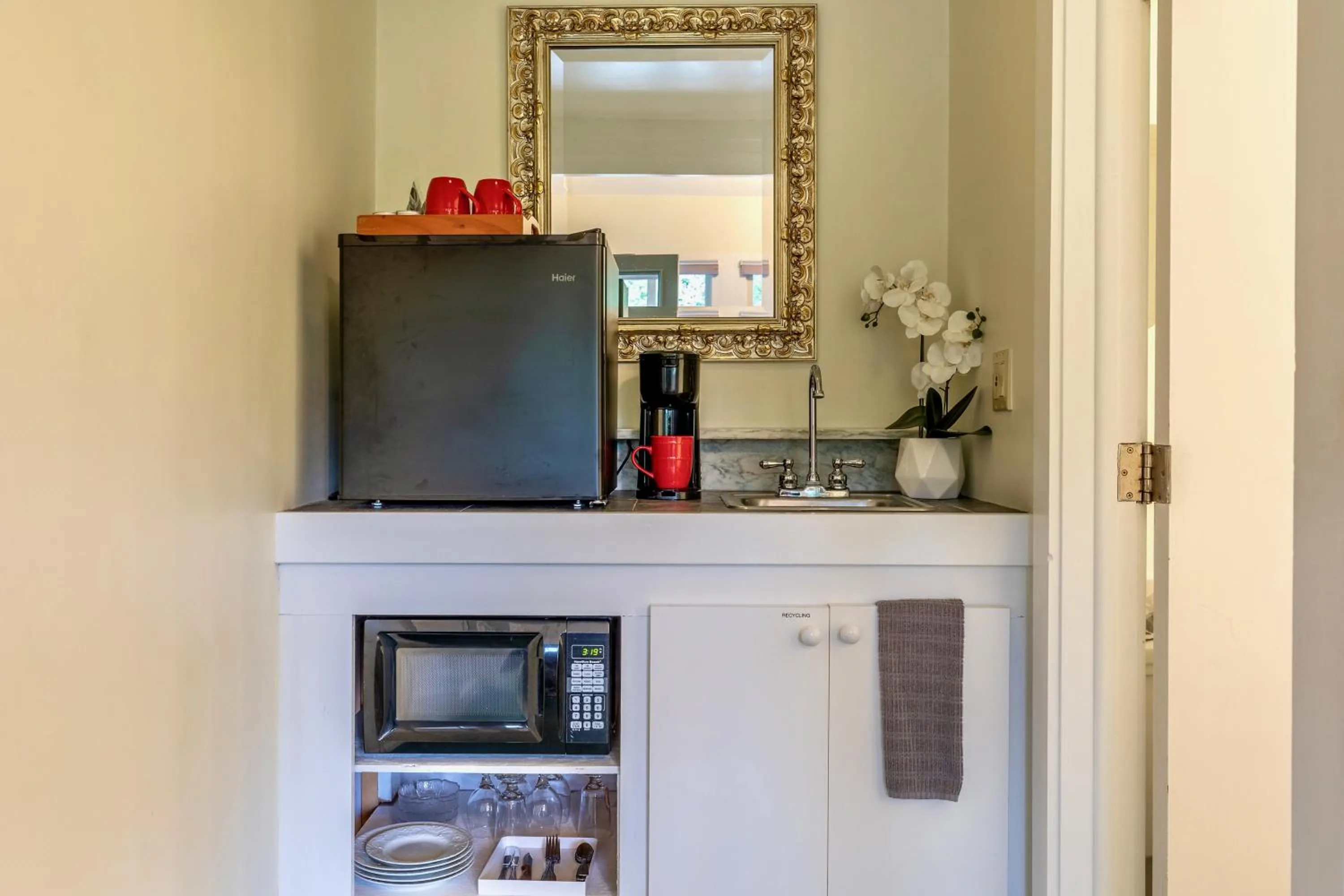 oven in Wilburton Inn