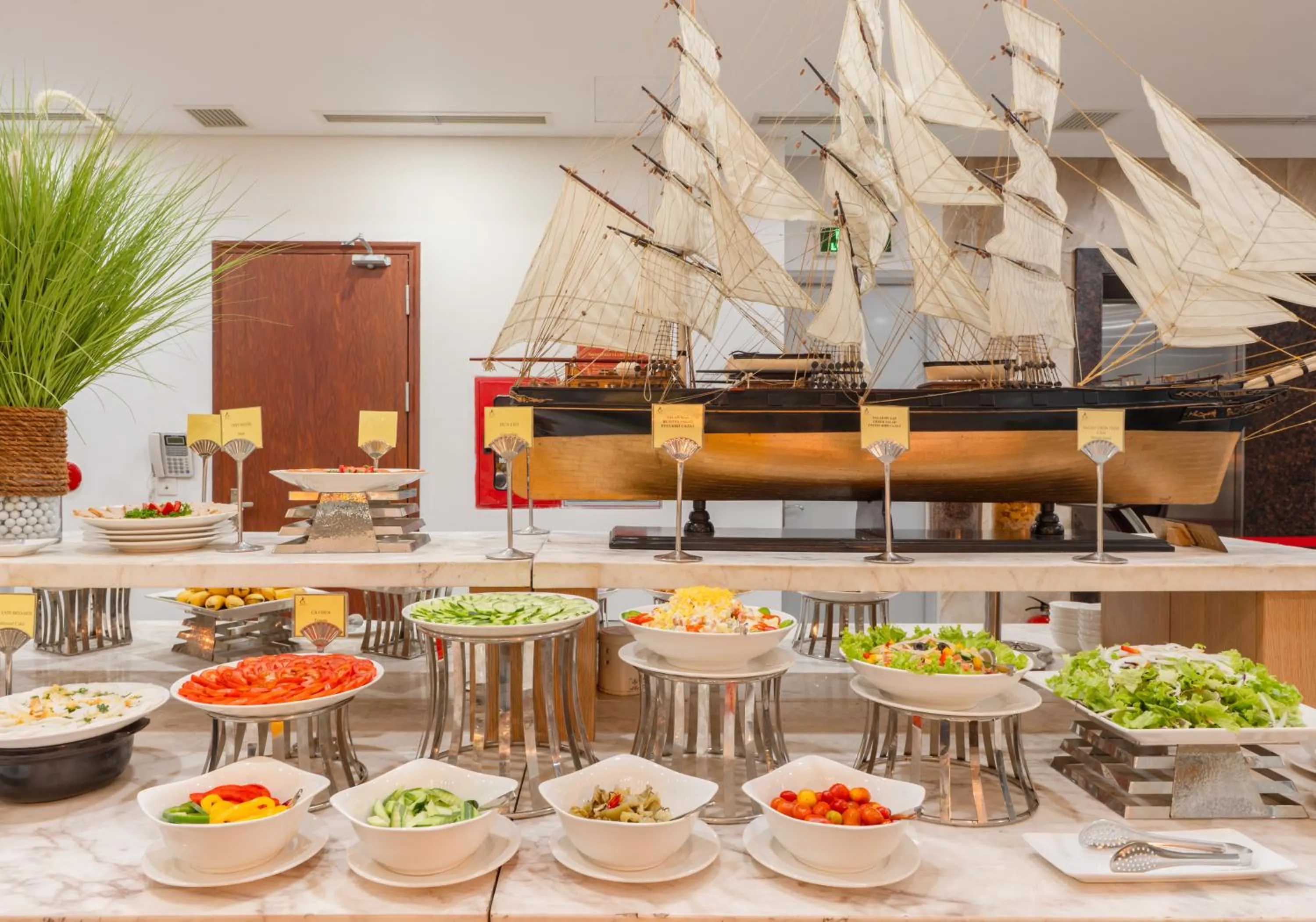 Buffet breakfast in Gosia Hotel