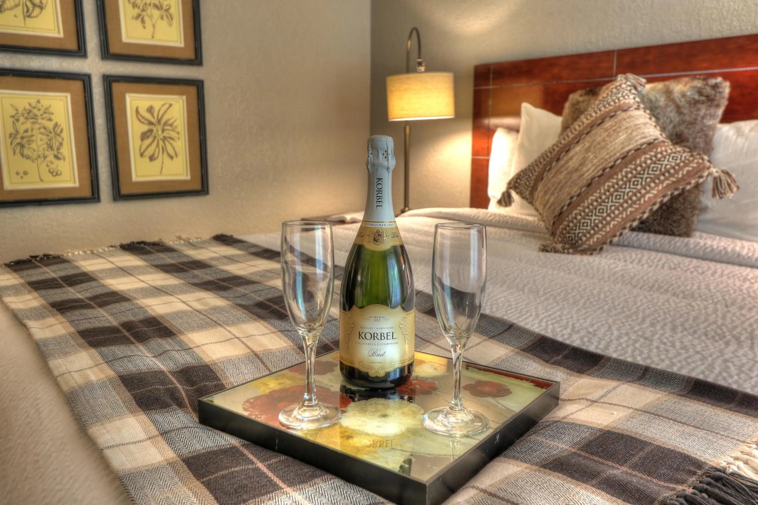 Bed in River Edge Inn