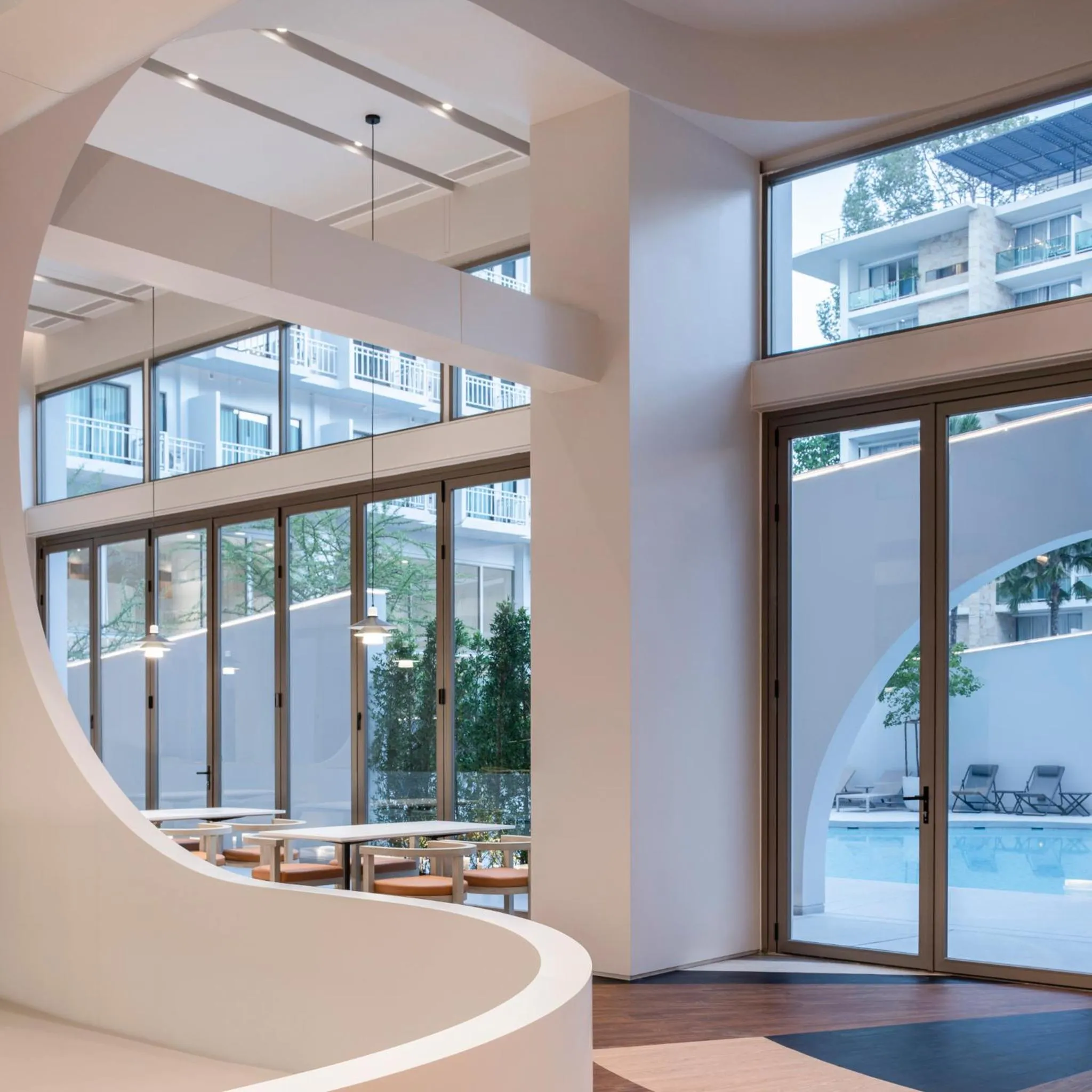 Restaurant/places to eat in Terra Nara