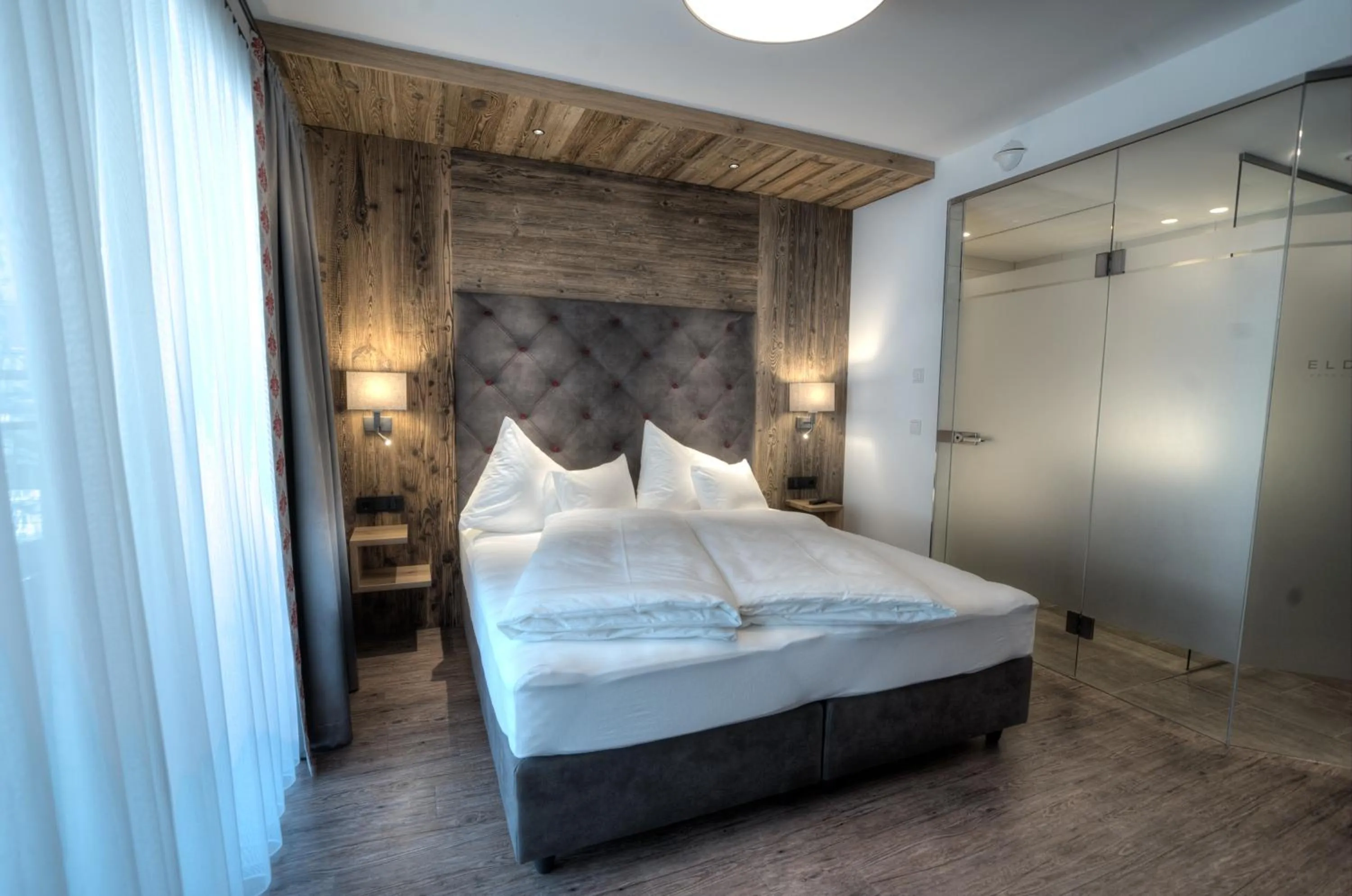 Bed in Hotel Eldorado