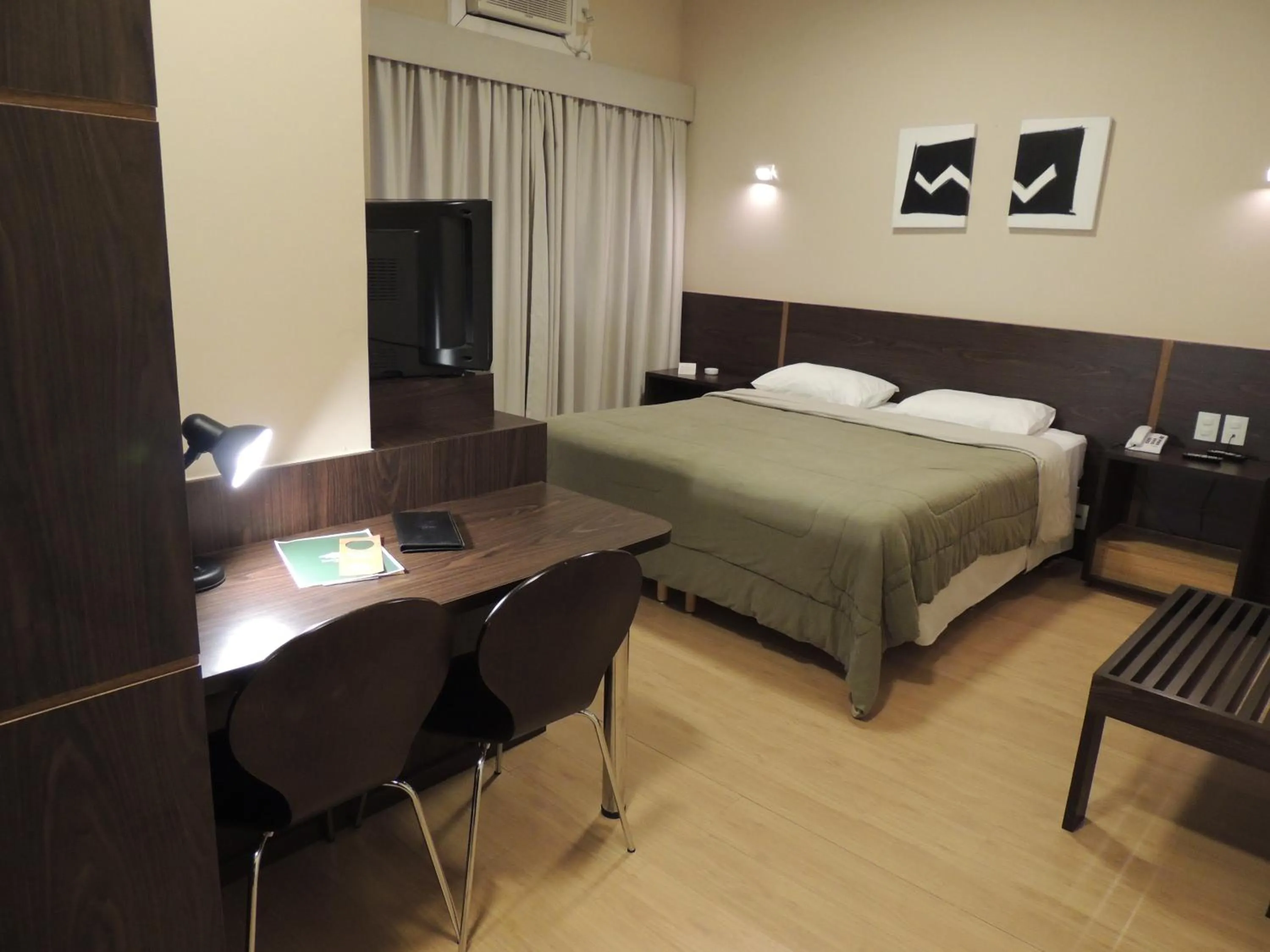 Photo of the whole room, Bed in Entremares Hotel