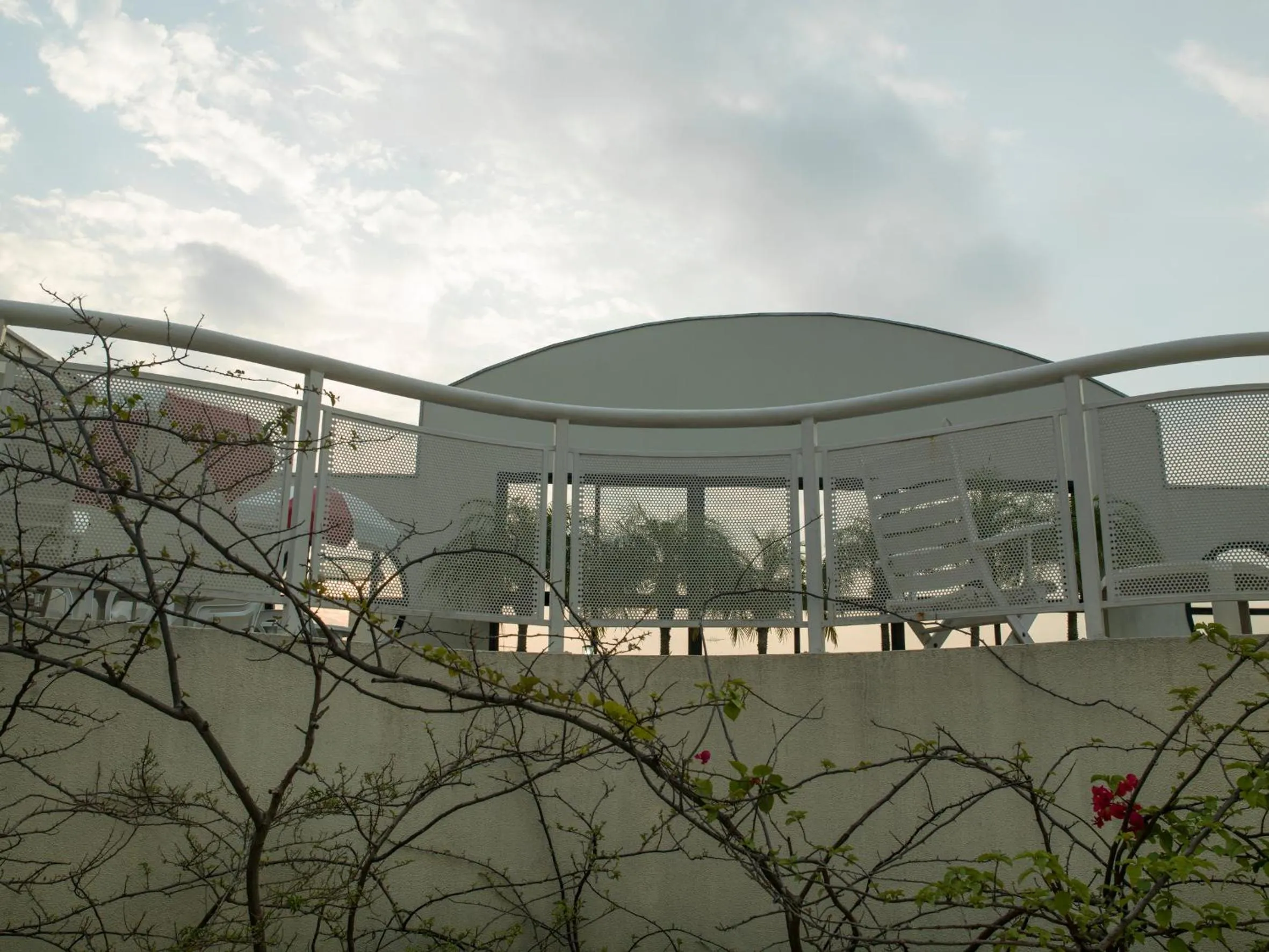 Facade/entrance in Tsue The Palace Flats