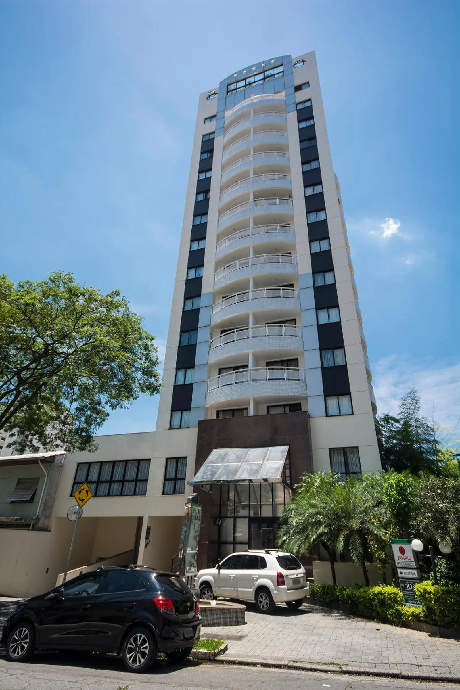 Street view in Tsue The Palace Flats