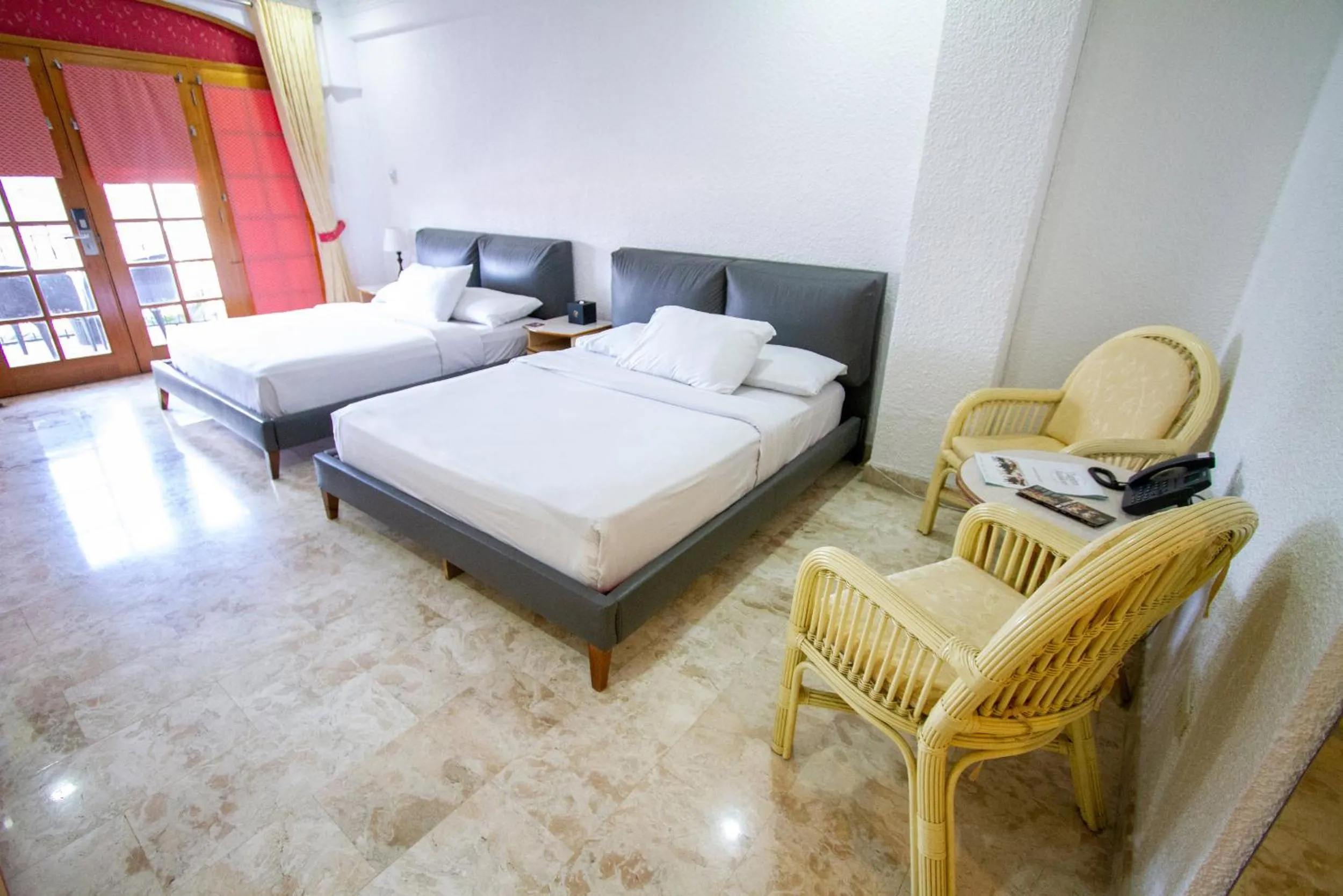 Bed in Clarkton Hotel Apartment