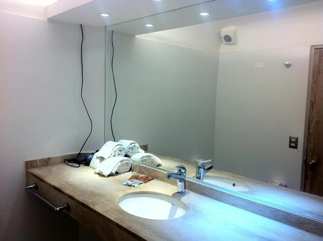 Bathroom in Hotel Montecarlo Viña del Mar